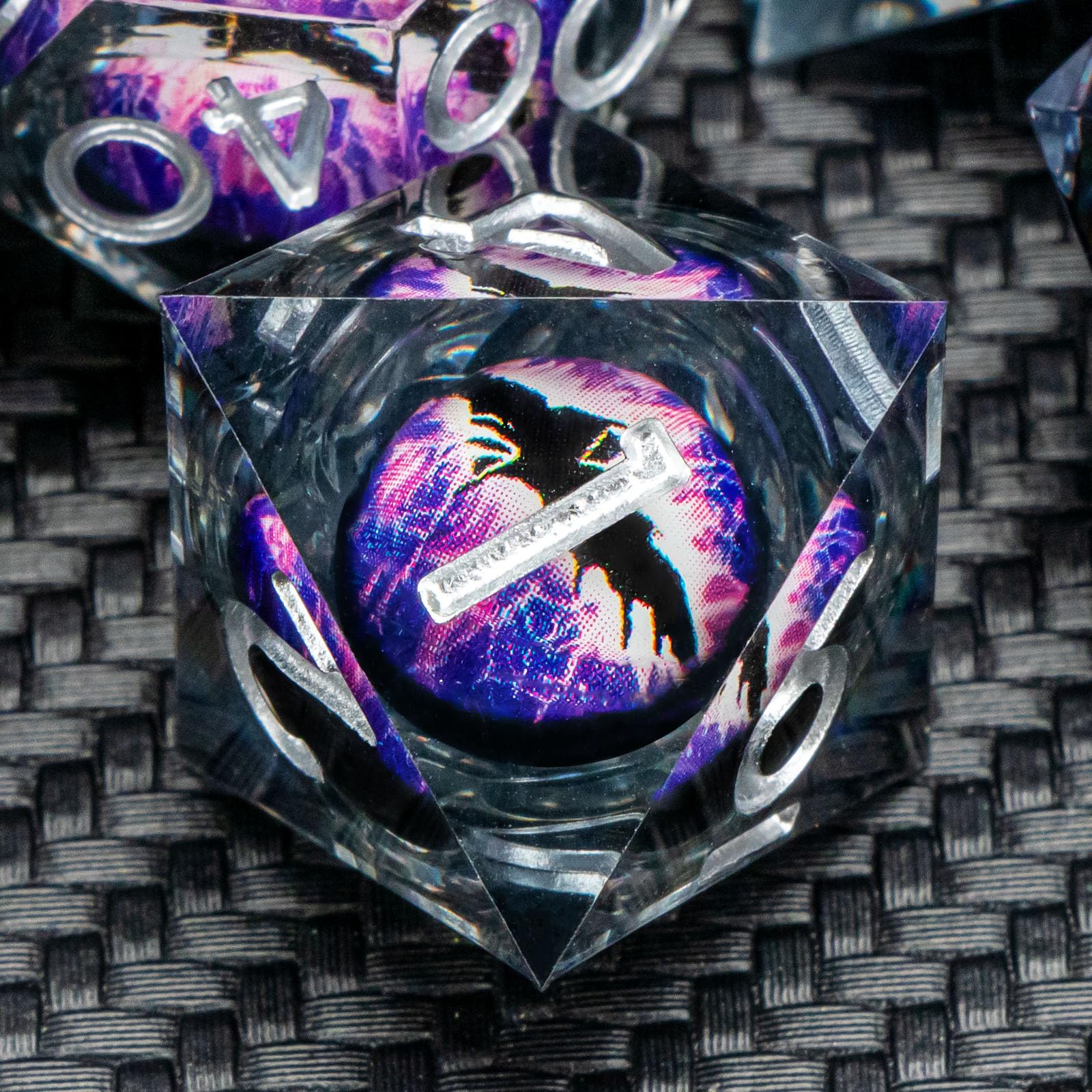 KERWELLSI Sharp Edge Resin Dragon Eye DND Dice Set - 7-Piece Polyhedral RPG Dice for Dungeons & Dragons (D20, D12, D10, D8, D6, D4) with Purple Float Liquid Core & Gift Box - Perfect for Tabletop Gaming, D&D Campaigns, and Fantasy Roleplaying
