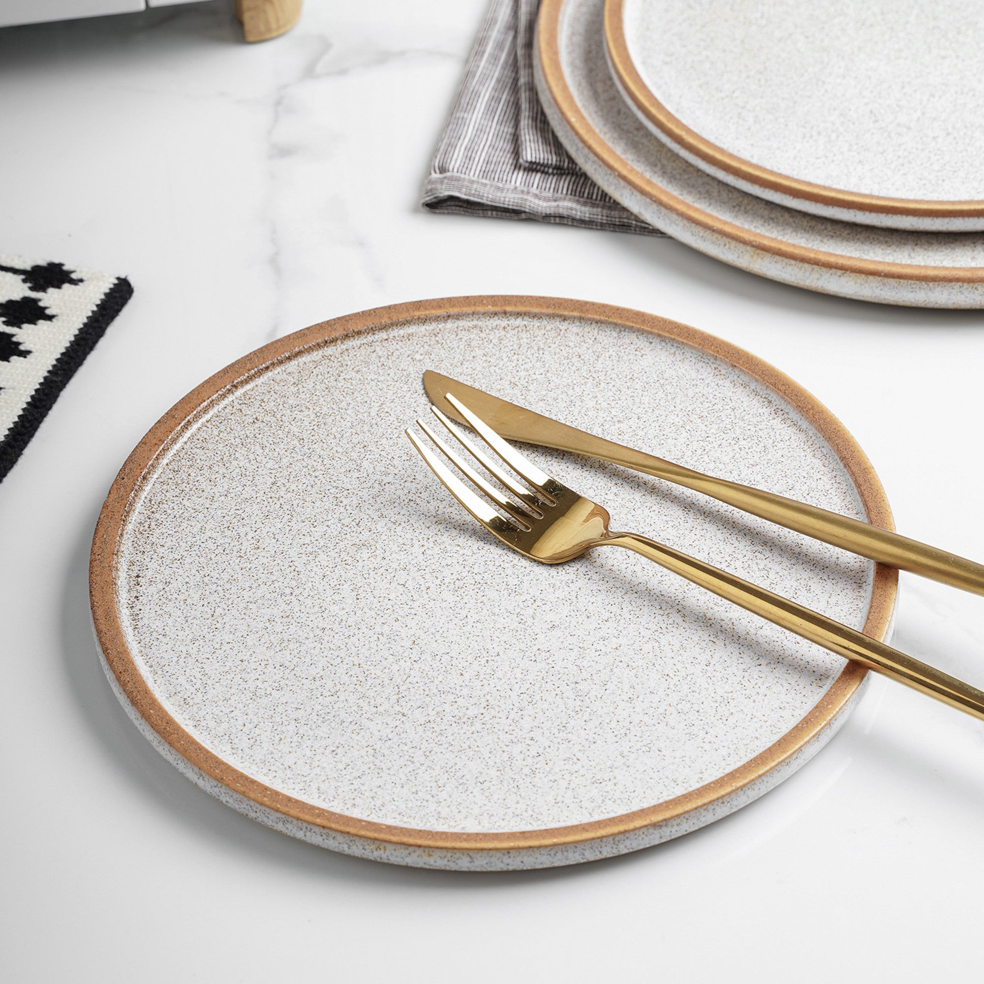 Vince Stoneware Salad Plate - Brown Ceramic Dinnerware for Restaurants, Home Dining & Party Serving | Durable & Stylish Tableware