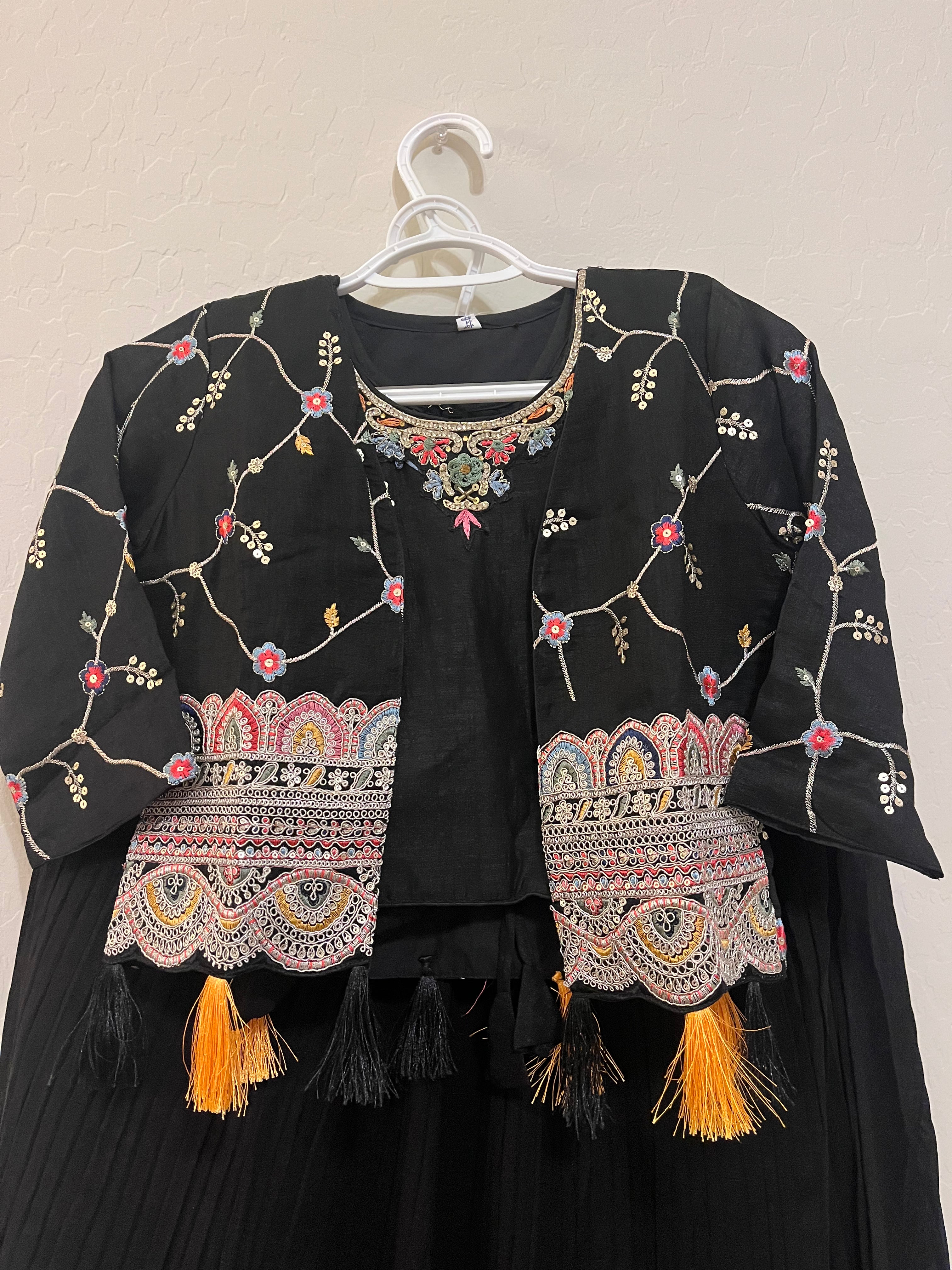 Exquisite Black Georgette Girls Choli Set with Intricate Embroidery – Perfect for Festivals, Weddings & Traditional Celebrations
