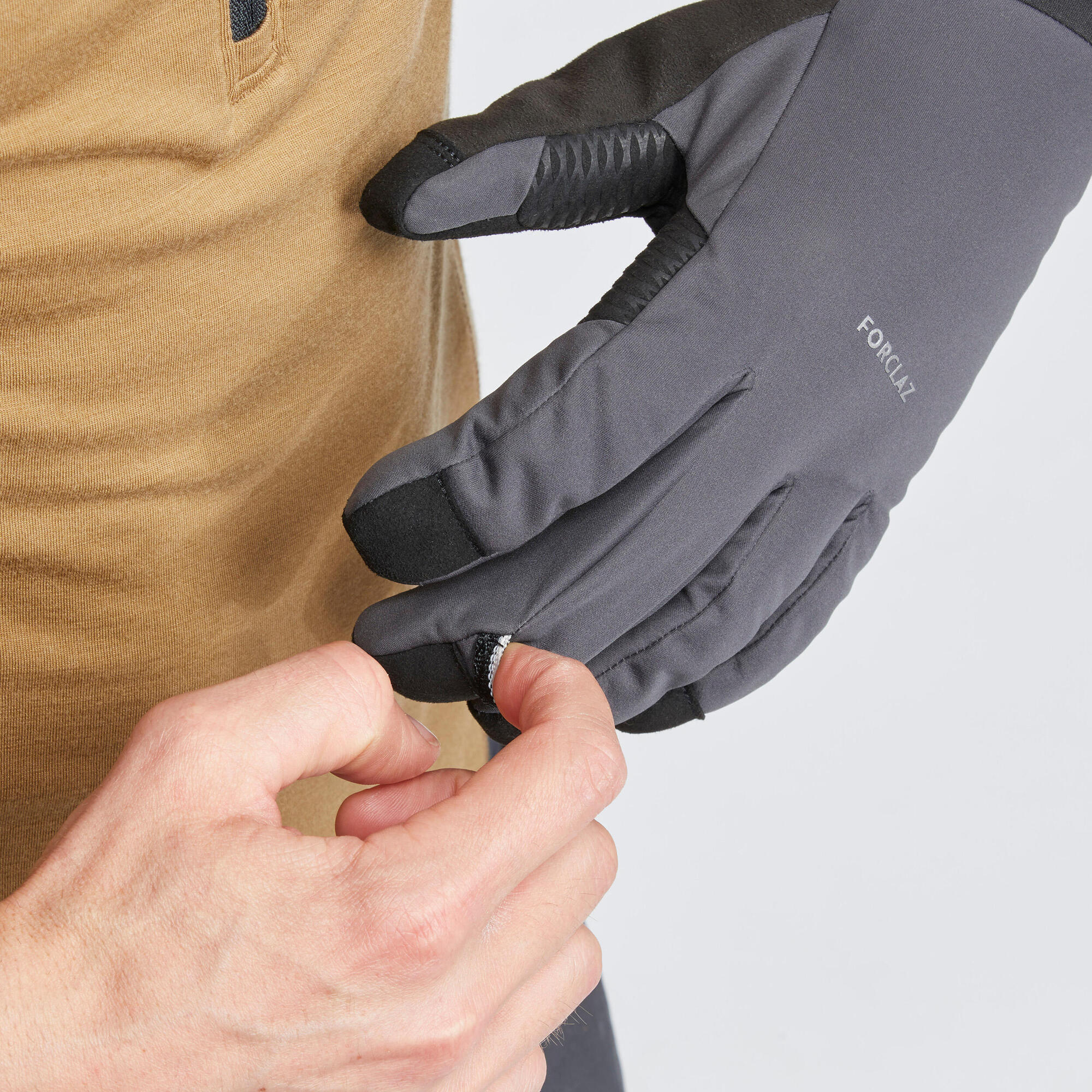 Forclaz MT900 Hiking Gloves for Adults - Lightweight, Waterproof & Durable - Perfect for Backpacking, Camping & Outdoor Adventures