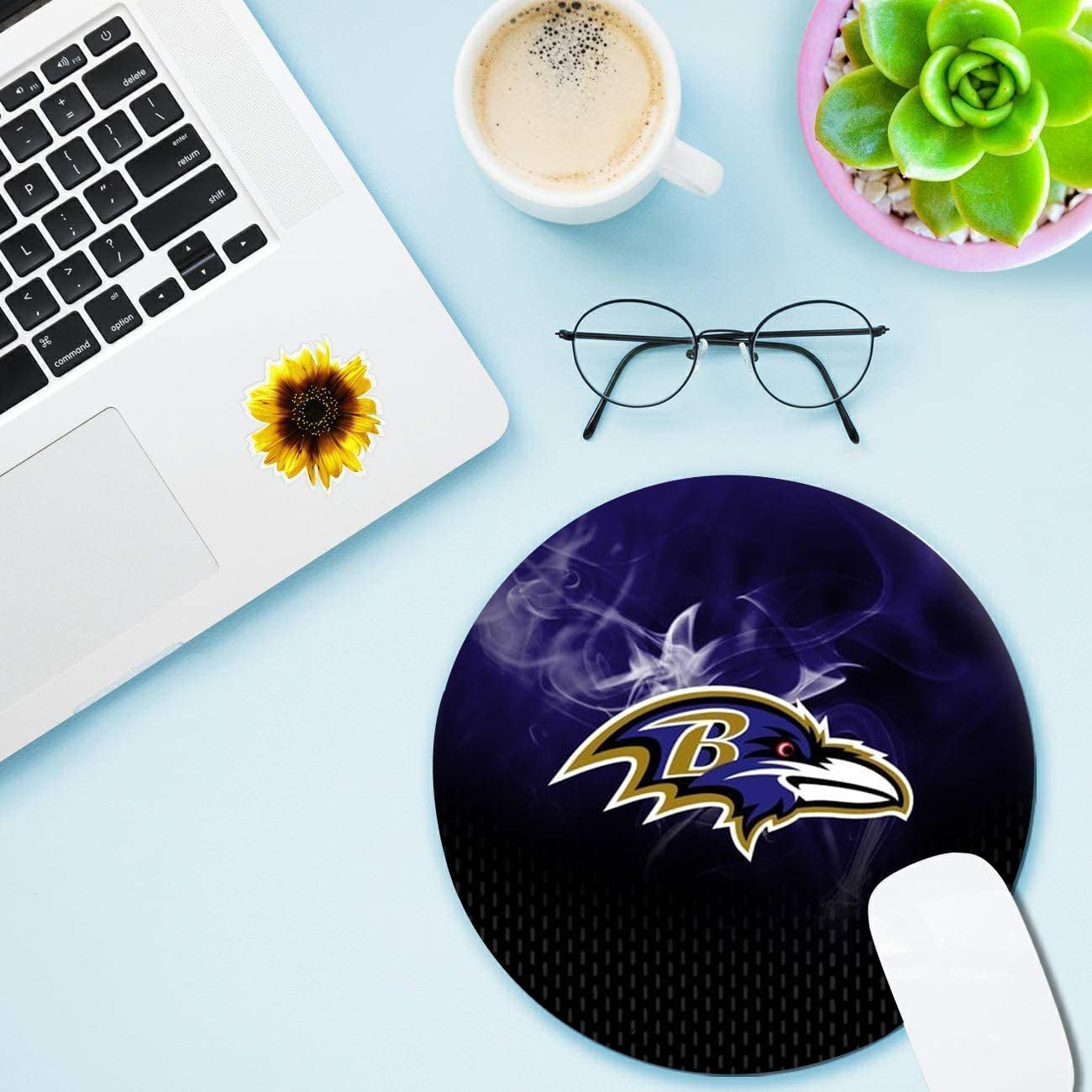 Premium Gold Sports Round Mouse Pad - Non-Slip Rubber Base Gaming Mouse Mat for Computer & Laptop Desk - Perfect for Football Fans & Gamers - Ideal for Office, Gaming Setup & Home Workspace