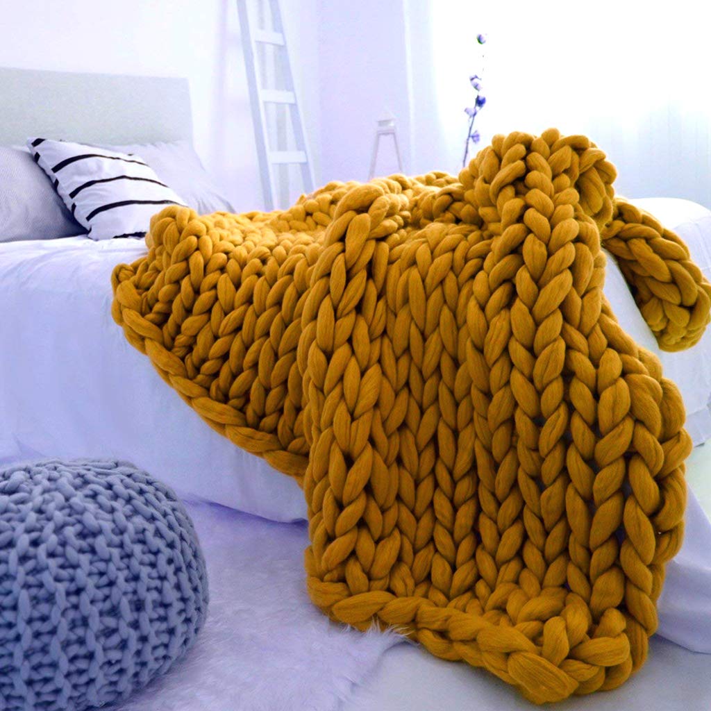 QIMO Chunky Knit Throw Blanket - Extra Large Cable Knit Soft Cozy Blanket for Bed, Sofa & Chair | Handmade Arm Knitting Blanket Perfect for Bedroom, Living Room & Pet Mat | Home Decor Gift Idea