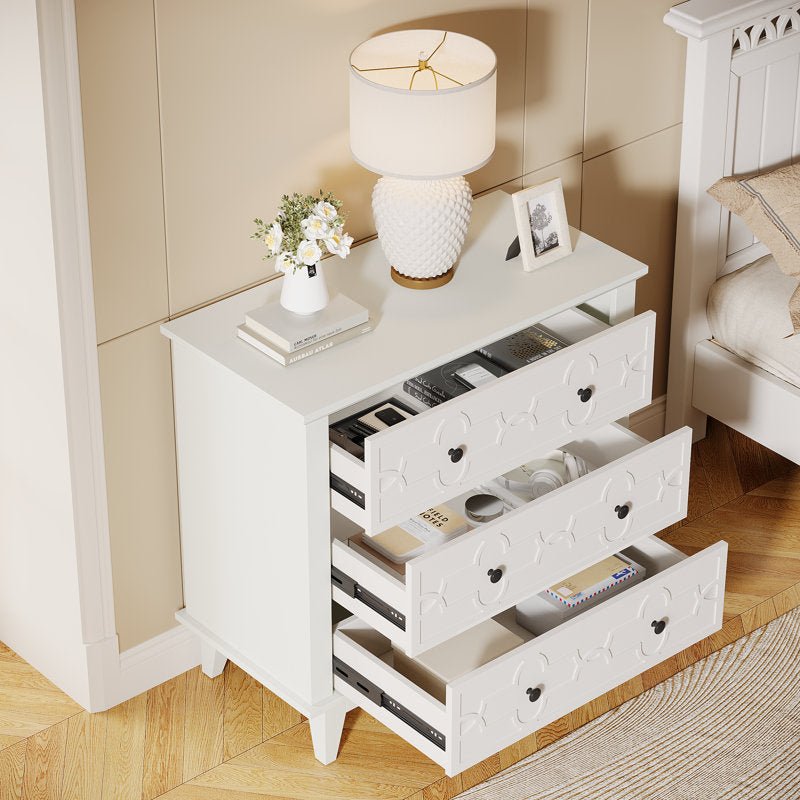 Modern Nightstand with 3 Drawers - 31.5