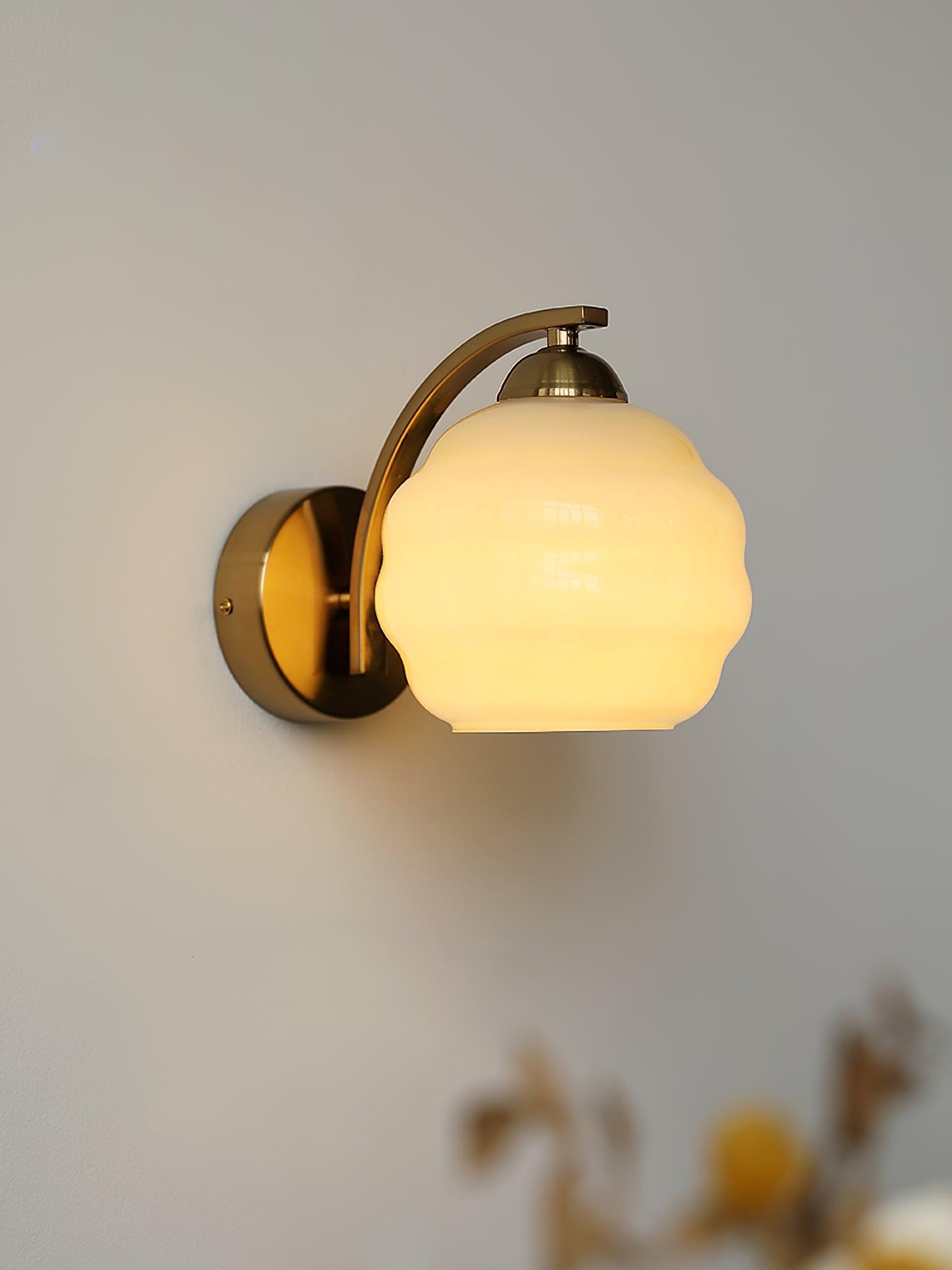 Art Deco Vintage Wall Lamp - Antique Brass Sconce with Glass Shade for Living Room, Bedroom & Hallway Lighting