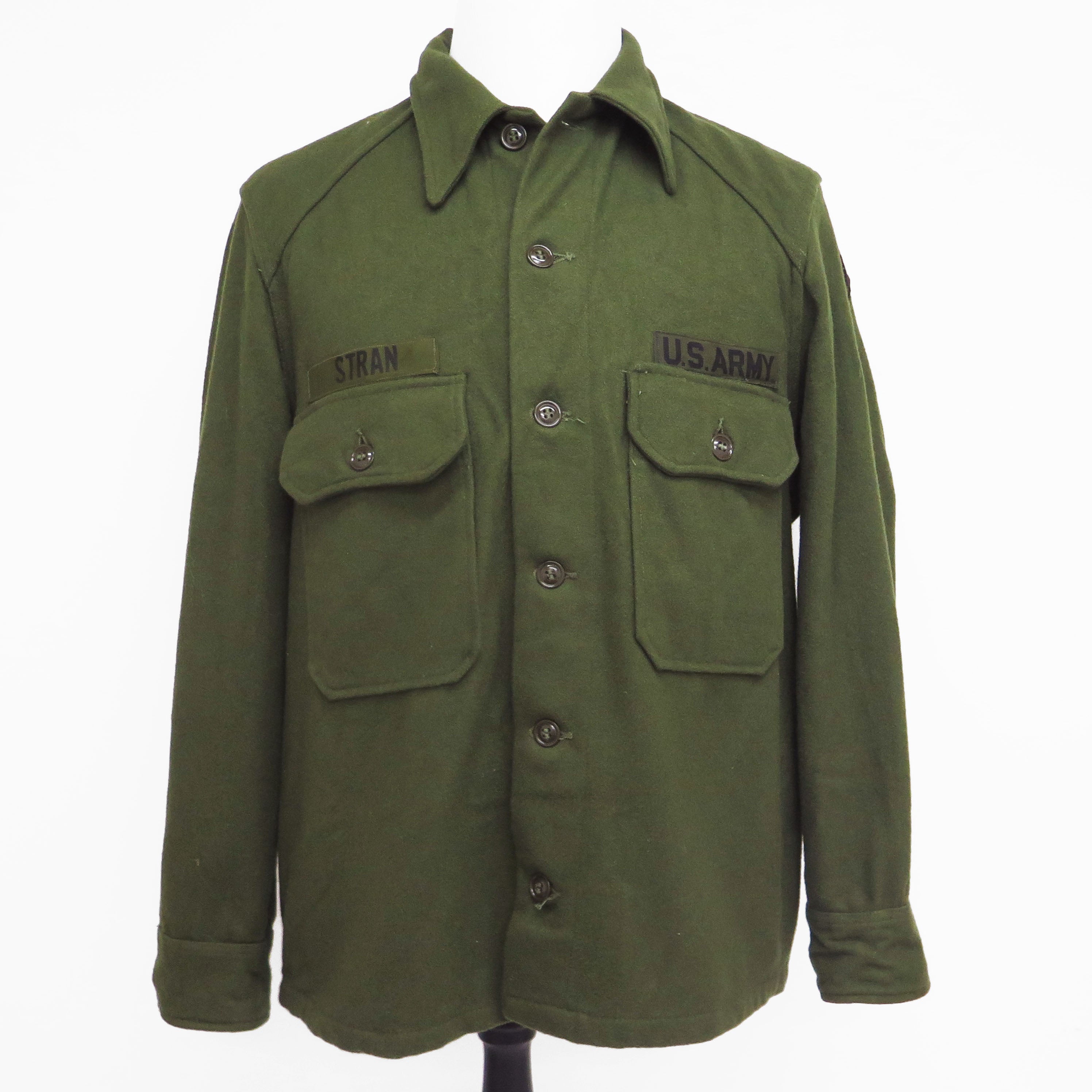 US Army Field Shirt - Wool Military Shirt with 107th Armored Cavalry Regiment Patch - Size Large - Vintage Military Uniform for Reenactment & Outdoor Activities