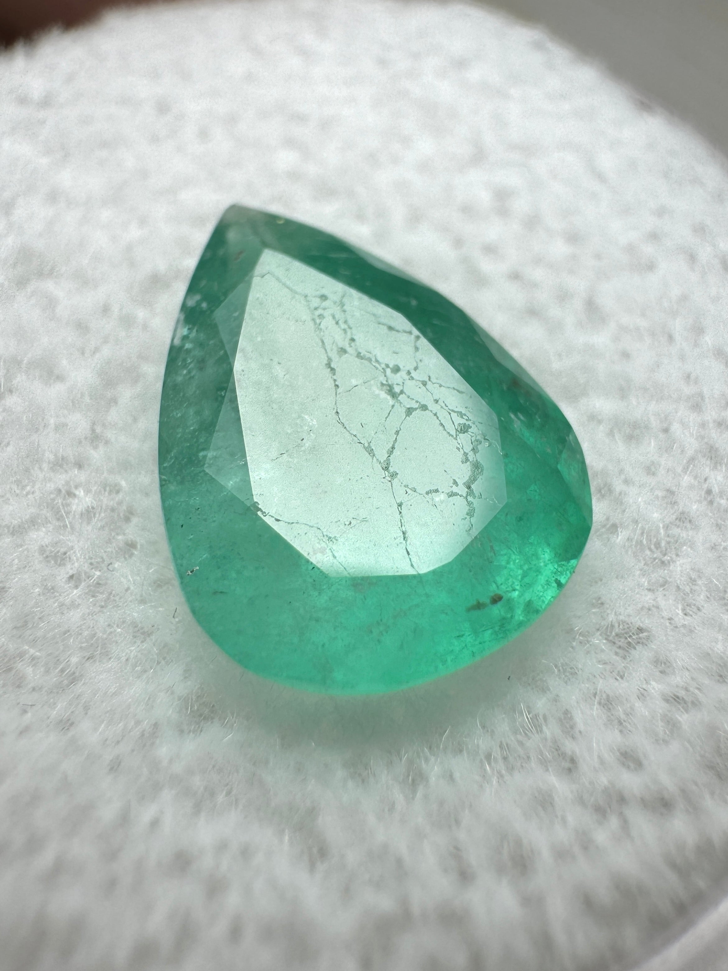 3.0 Carat Natural Colombian Emerald Pear Cut Loose Gemstone - Bluish Green Chunky Stone for Jewelry Making, Engagement Rings & Luxury Gifts