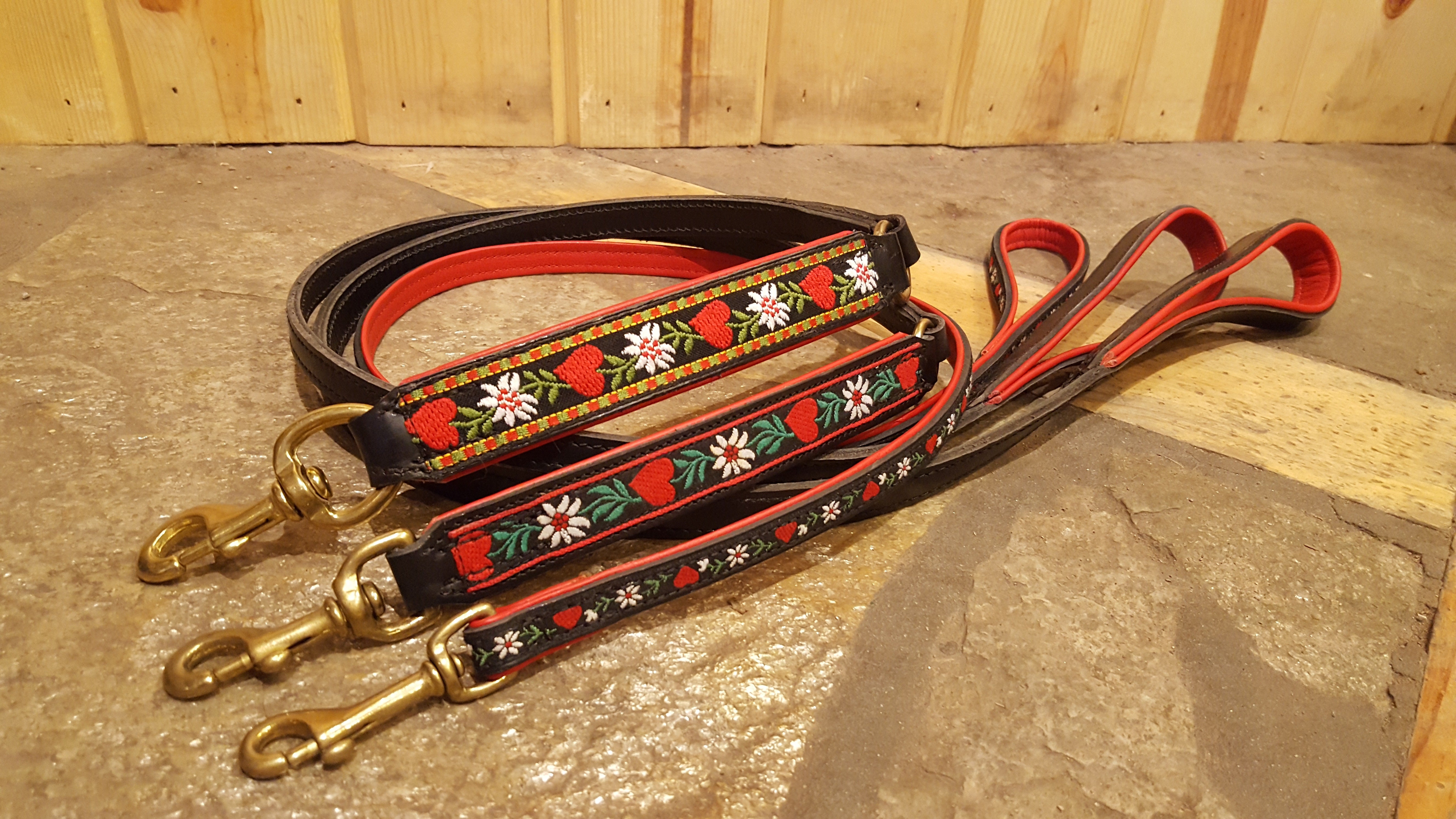 Premium Austrian Alpine Dog Leash - Durable & Adjustable for Hiking, Camping & Outdoor Adventures - Strong Rope Leash for Medium & Large Dogs