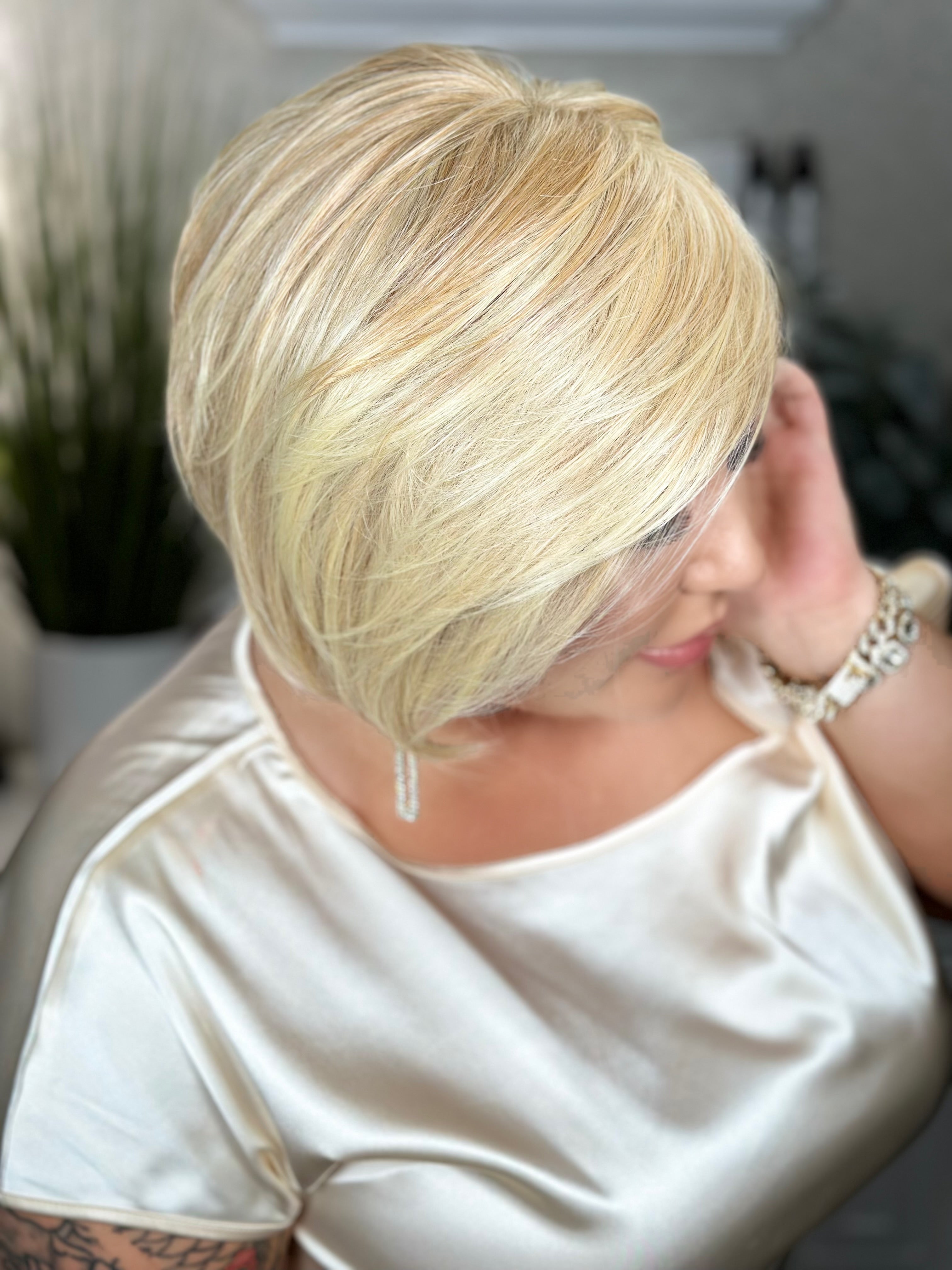Creamy Blonde High Profile Hair Extensions for Women - Natural Looking Clip-In Hairpieces for Volume & Length - Perfect for Parties, Weddings & Everyday Styling
