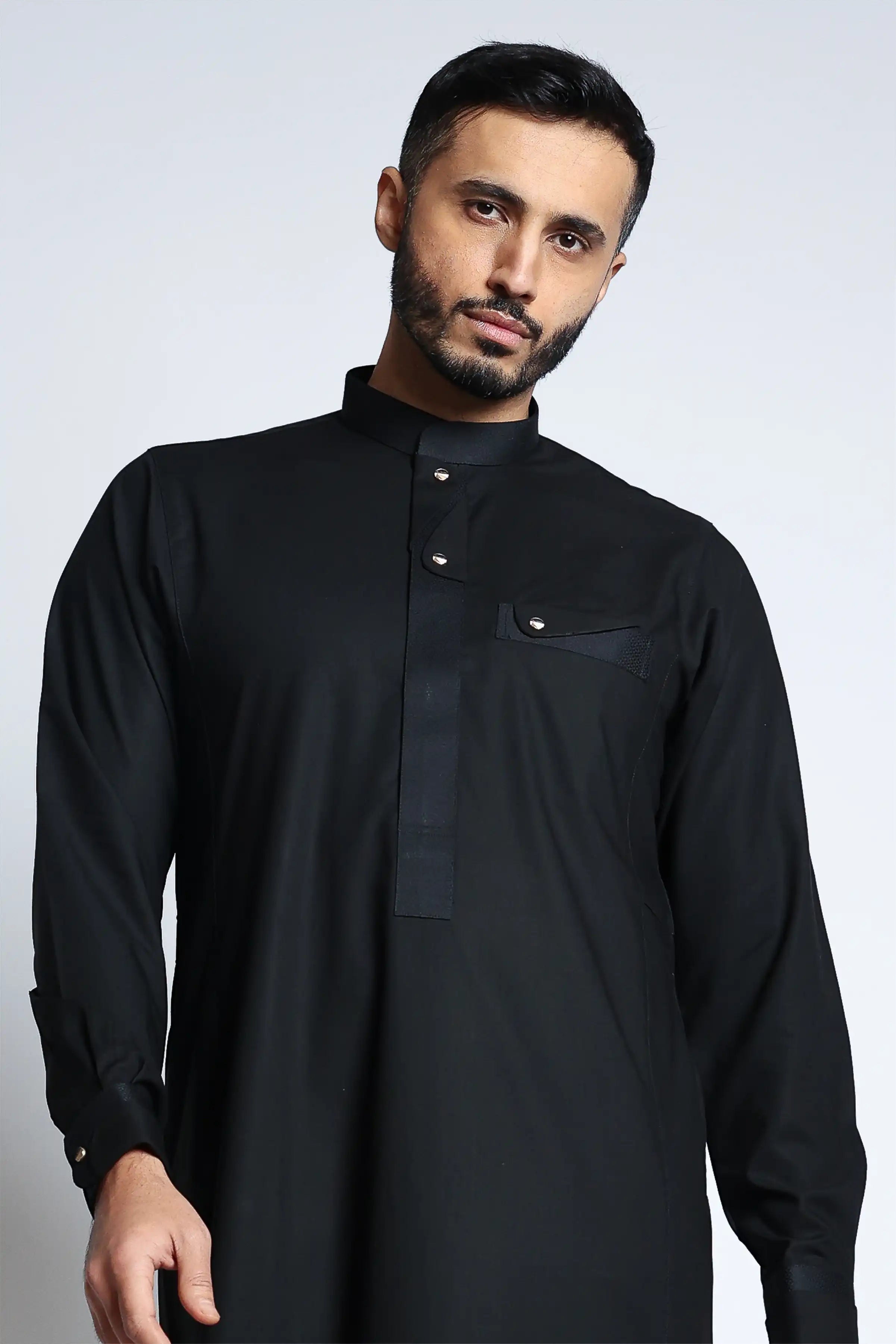Premium J135 Black Lead Collar Thobe for Men - Traditional Islamic Robe for Prayer, Eid, and Special Occasions