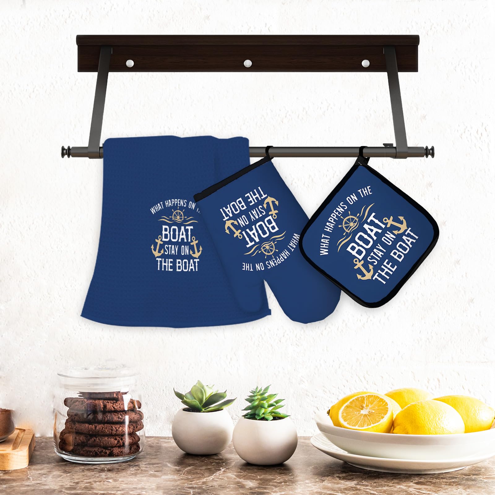 OHSUL Nautical Kitchen Towels and Oven Mitt Set - Navy Blue Boat-Themed Pot Holders & Heat Resistant Gloves - Rustic Marine Decor for Boat Owners - Perfect for Galley Cooking, Sailing Gifts & Coastal Home Decor
