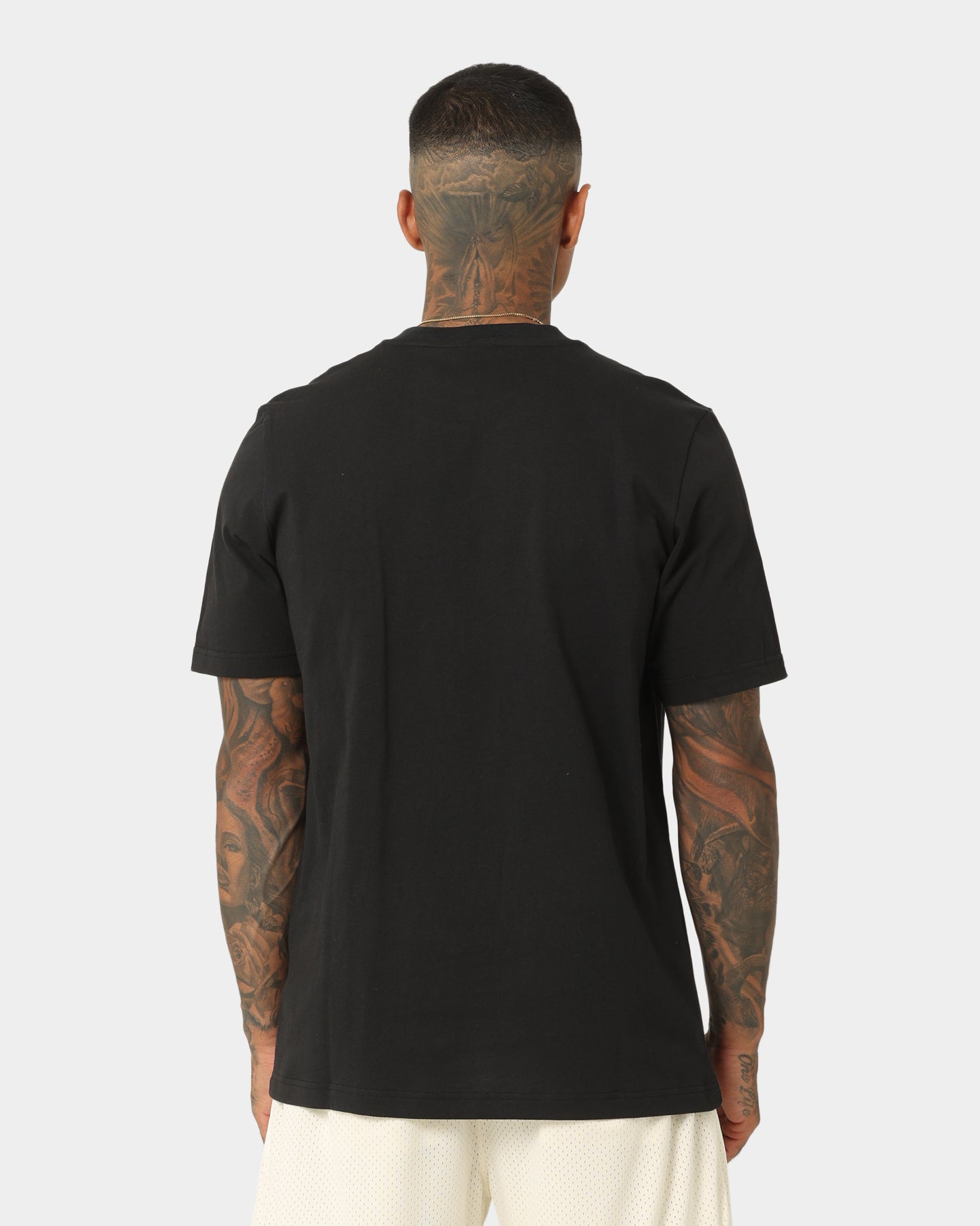 Adidas Originals Men's Mono Black T-Shirt - Classic Cotton Crewneck Tee for Casual Wear & Street Style