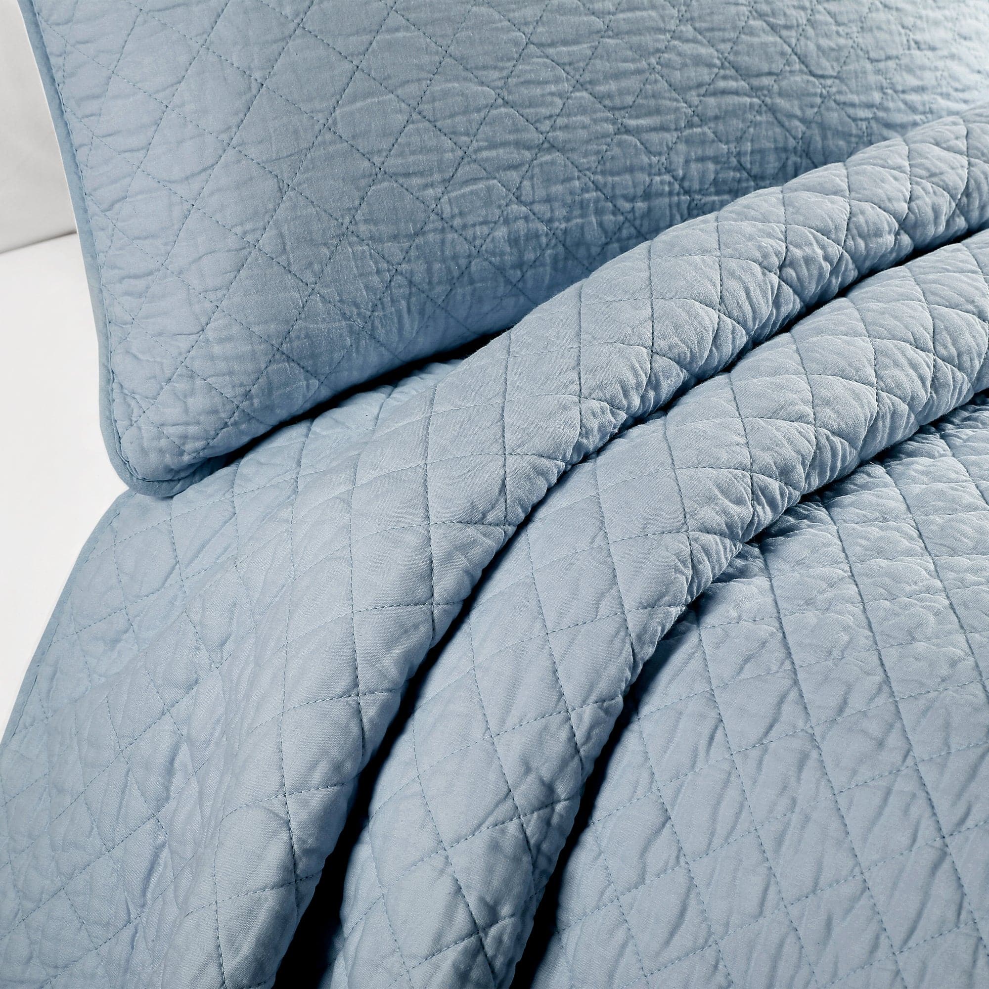 Ava Diamond Oversized Cotton Quilt Set - King Size Bedding with Soft Breathable Fabric for All Seasons | Perfect for Master Bedroom, Guest Room & Cozy Home Decor
