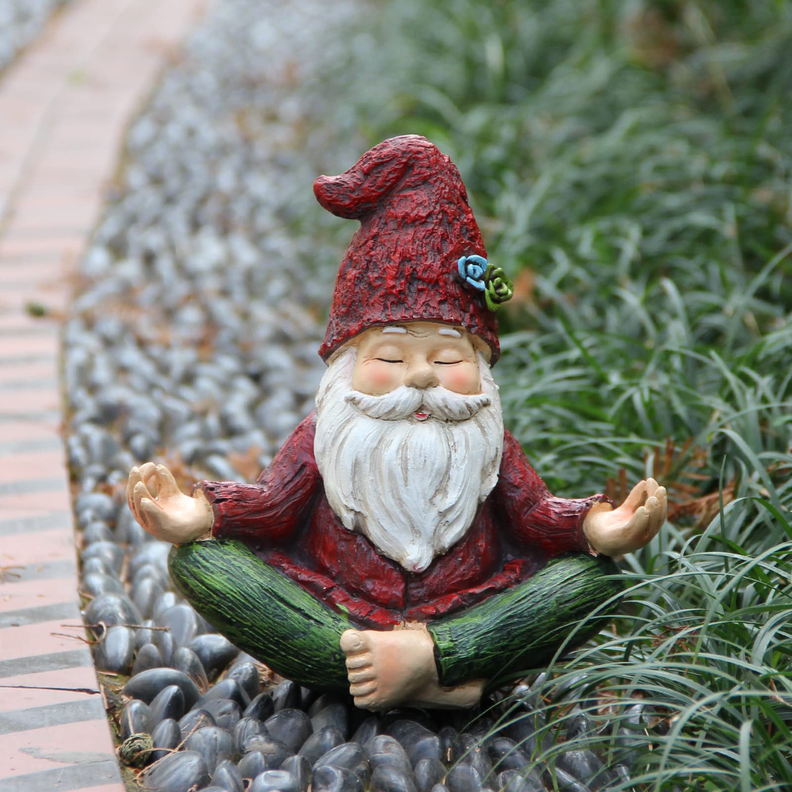 Solar-Powered Yoga Gnome Statue - Outdoor Garden Decor with LED Lights, Yoga Pose Gnome Figurine for Patio, Lawn & Yard - Perfect for Zen Gardens, Meditation Spaces & Whimsical Outdoor Decor