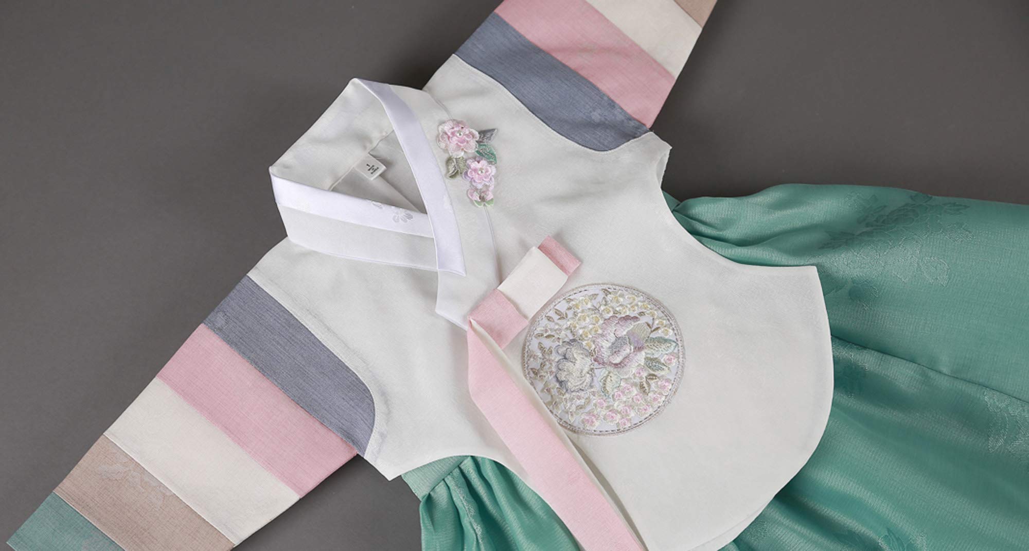 Korean Traditional Baby Hanbok Outfit for Girls - Green Dress for Birthday Party & Ceremony (Ages 1-8) | Perfect for Cultural Events & Photo Shoots