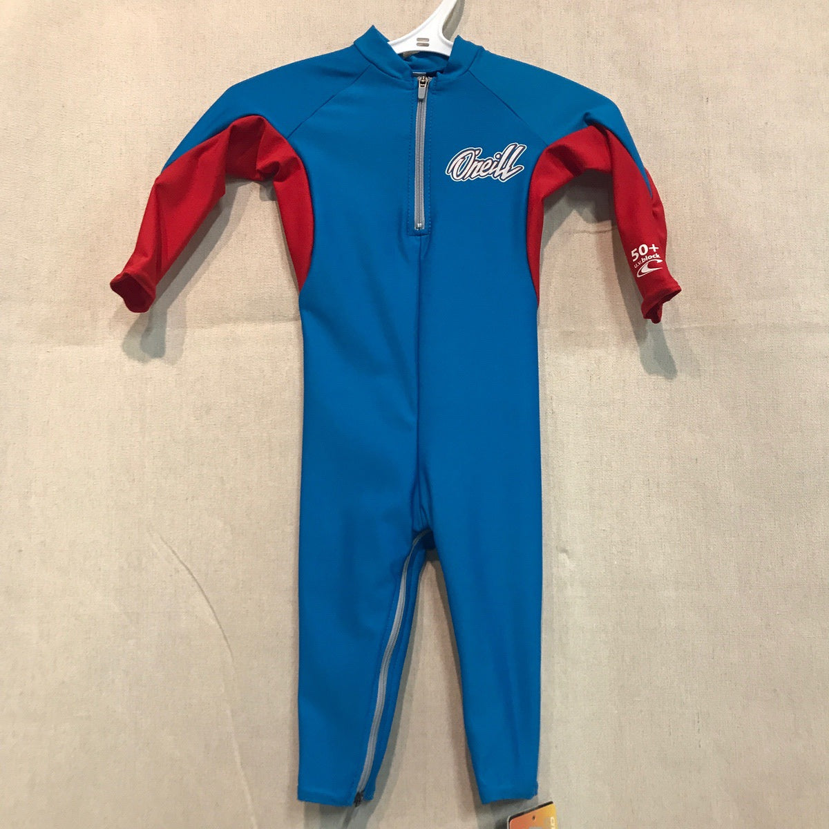 O'Neill O’Zone Full 4309 Infant Rash Guard - BS6 Sky/Red/Wht - UV Protection Swimwear for Baby Boys & Girls - Perfect for Beach, Pool & Outdoor Water Activities