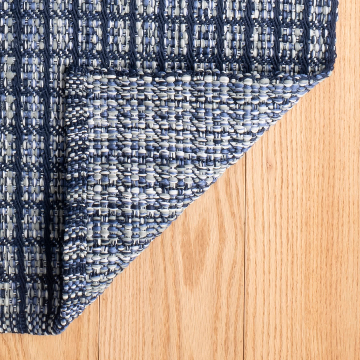 Handwoven Coconut Fiber Indoor/Outdoor Area Rug - Blue Boho Beach Style Decor for Living Room, Patio & Bedroom