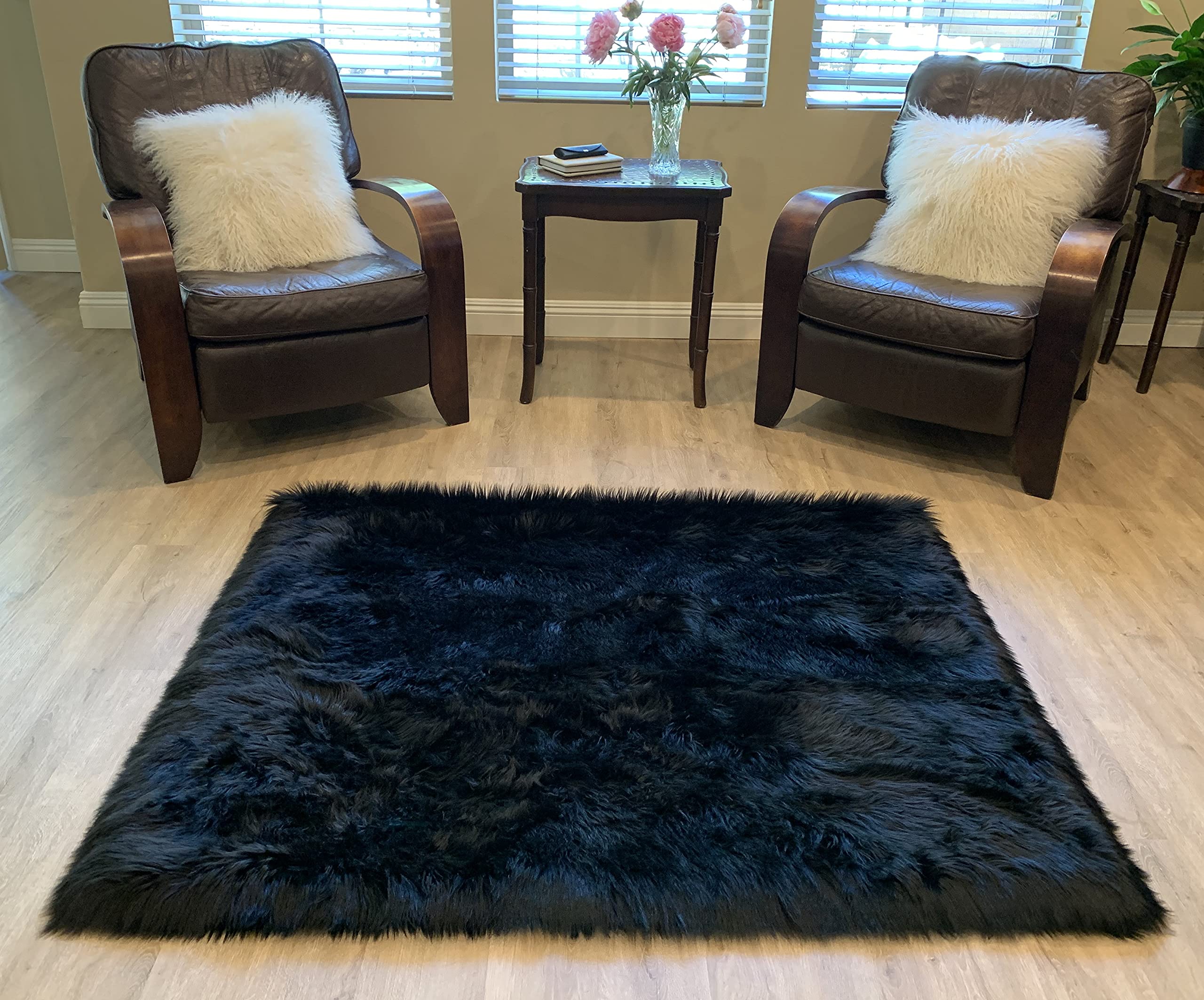 LAMBZY Faux Sheepskin Super Soft Hypoallergenic Silky Square Shag Rug - 3'6