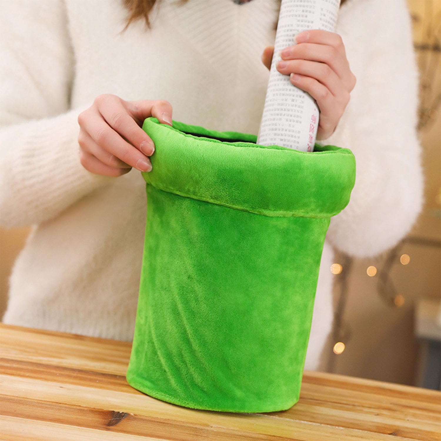 Piranha Plant Plush Slippers with Pipe Pot Holder - Super Mario Inspired Funny House Shoes for Women & Men - Cozy Gaming Gift for Teens & Adults - Perfect for Cosplay, Lounge Wear & Video Game Fans (One Size)