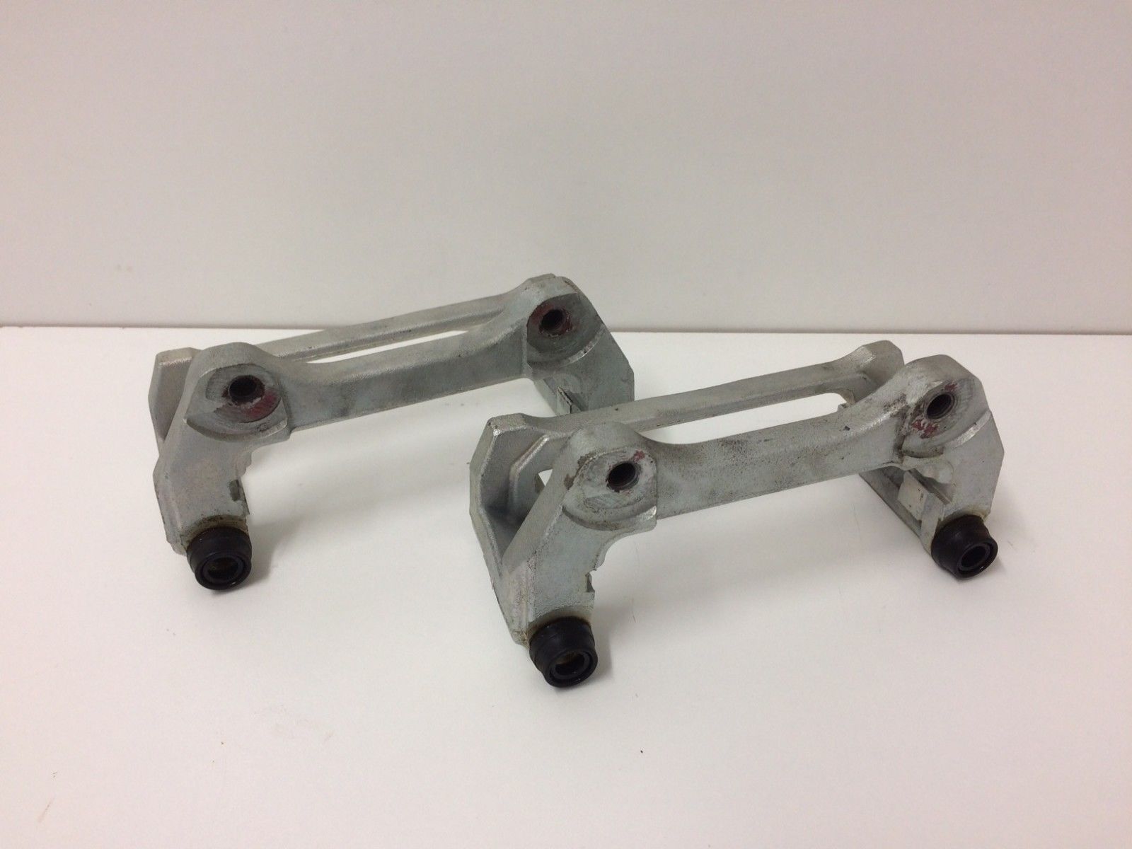 Genuine Holden VE WM Front Brake Caliper Mounting Bracket Pair 2007-2013 | Perfect for Front Brake System Replacement & Performance Upgrade