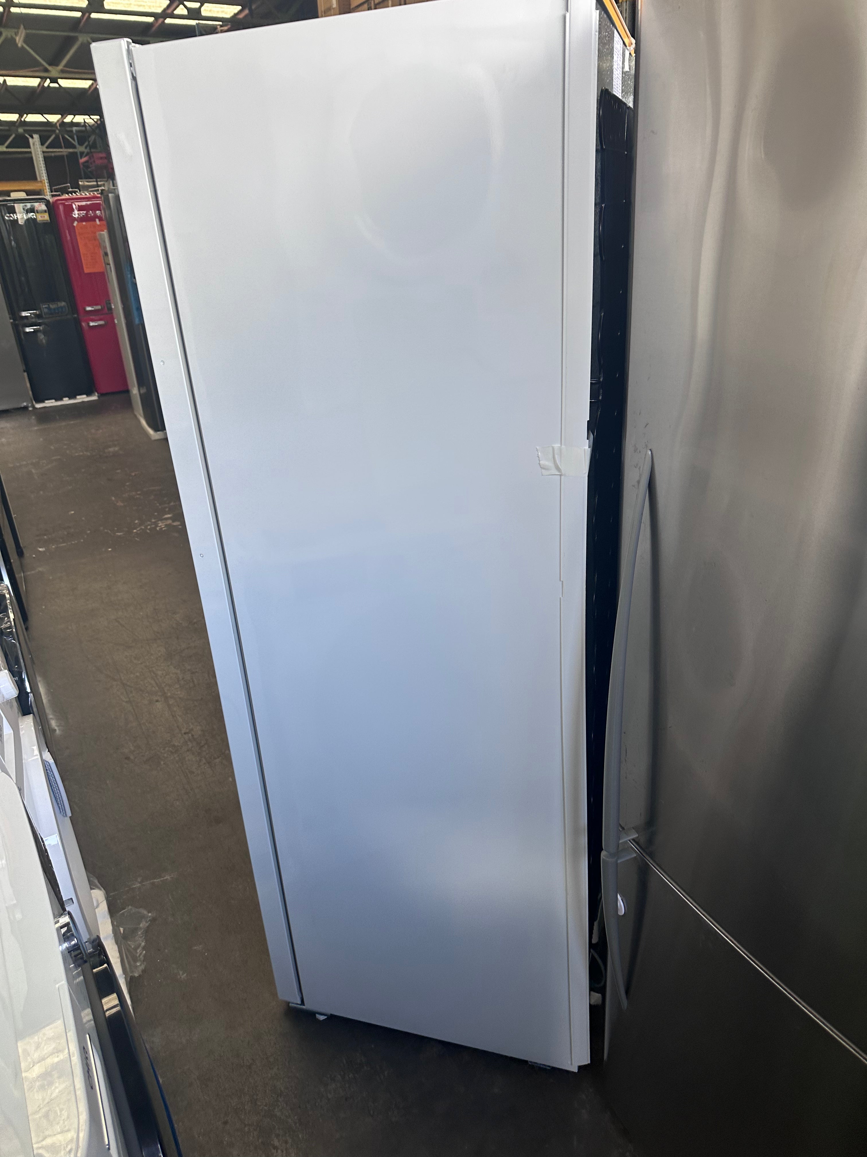 Beko 351L BAF369W Upright All Fridge - Factory Second | Energy Efficient Large Capacity Refrigerator for Home, Kitchen & Restaurant Use