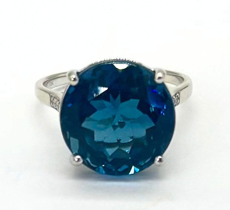 10K White Gold London Blue Topaz Ring for Women – Elegant Solitaire Birthstone Jewelry Gift for Engagement, Anniversary & Special Occasions