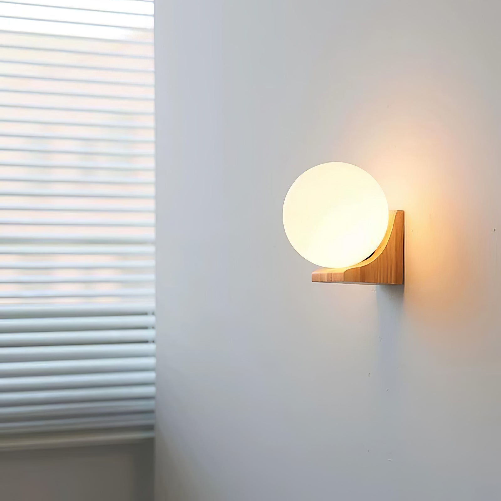 Evelyn Orb Wall Lamp - Modern LED Light Fixture for Bedroom, Living Room & Hallway - Stylish Home Decor Lighting