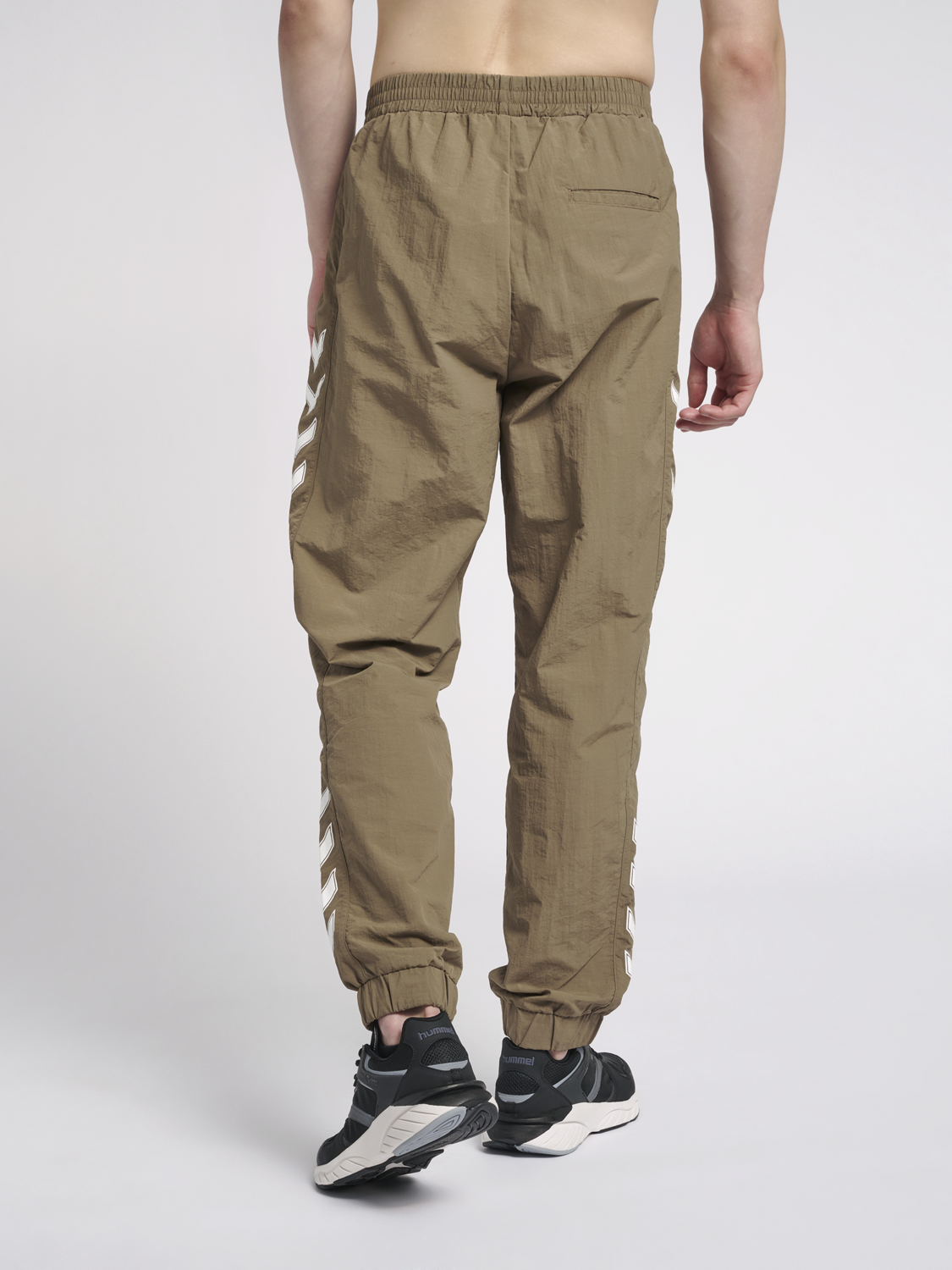Hummel HMLNIKKI Women's Casual Pants in Walnut Brown - Perfect for Yoga, Lounge & Everyday Wear