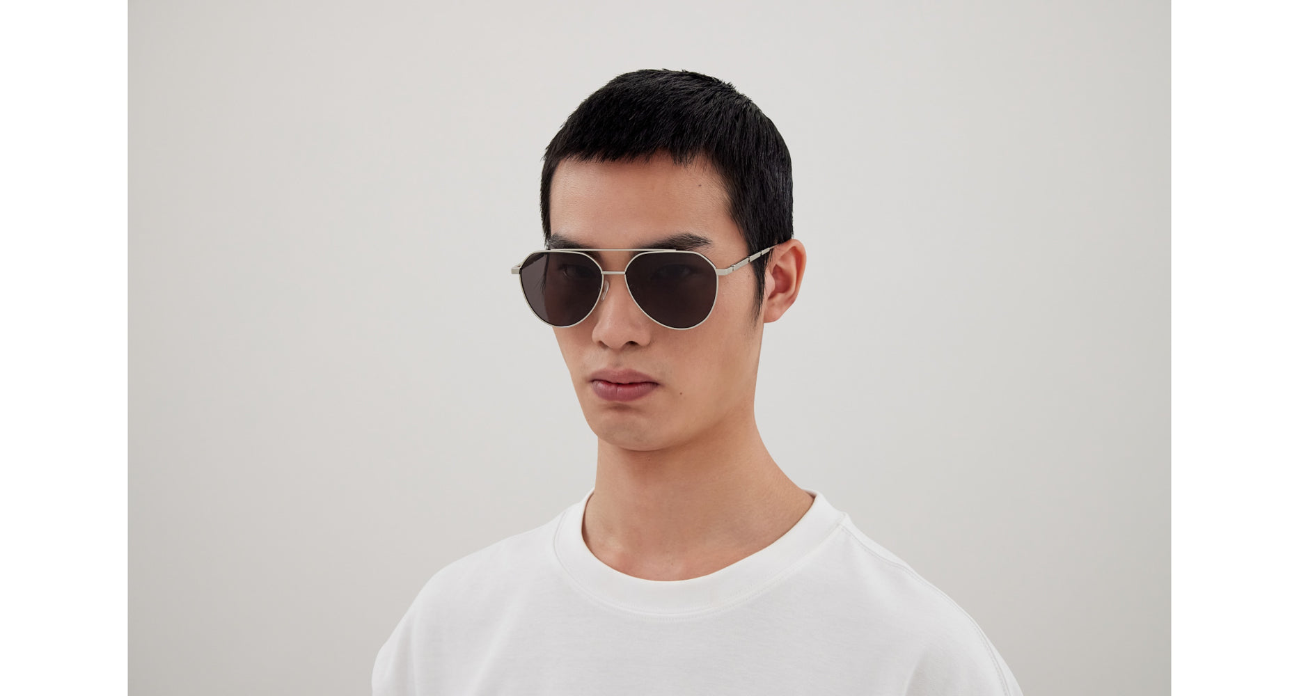 Alexander McQueen AM0478S Sunglasses - Luxury Designer Shades for Men & Women | Perfect for Outdoor Activities, Travel & Fashion Statements