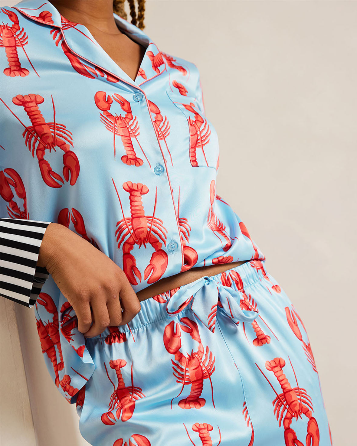Satin Lobster Print Long Pajama Set for Women - Soft & Comfortable Sleepwear - Perfect for Nightwear, Loungewear & Vacation