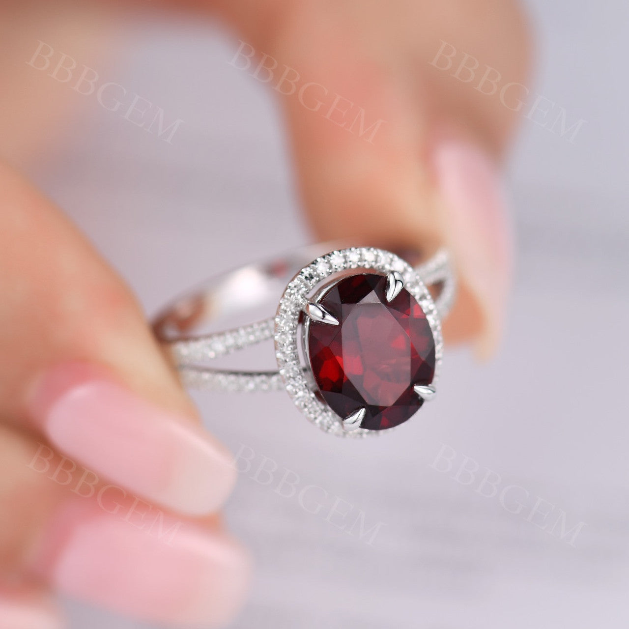 8X10mm Oval Cut Garnet Engagement Ring in White Gold with Diamond Halo & Split Shank Wedding Band - Perfect for Proposals, Anniversaries & Bridal Jewelry