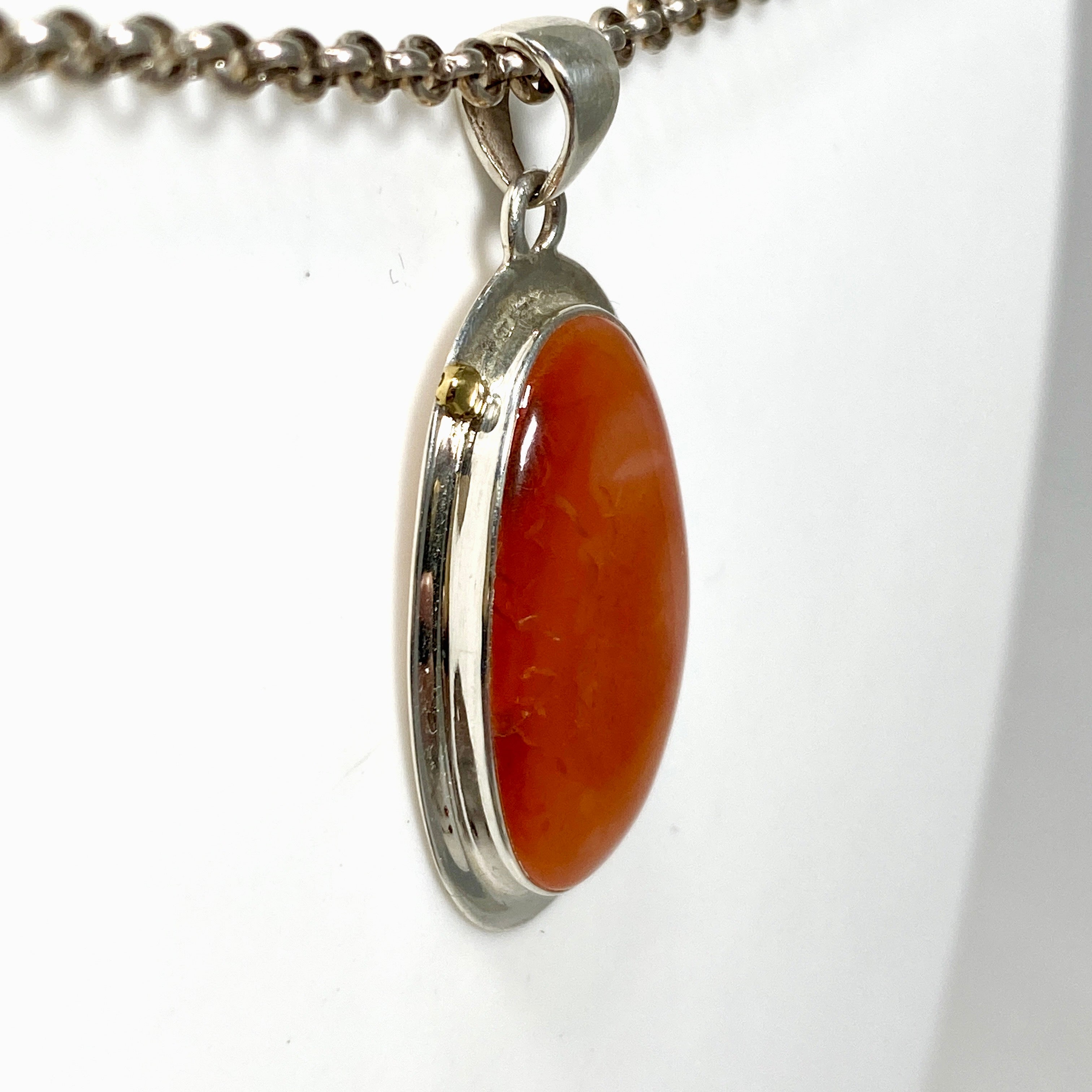 Natural Carnelian Oval Pendant with Brass Decorative Setting - Handmade Gemstone Jewelry for Women - Perfect for Everyday Wear, Gift Giving & Spiritual Healing