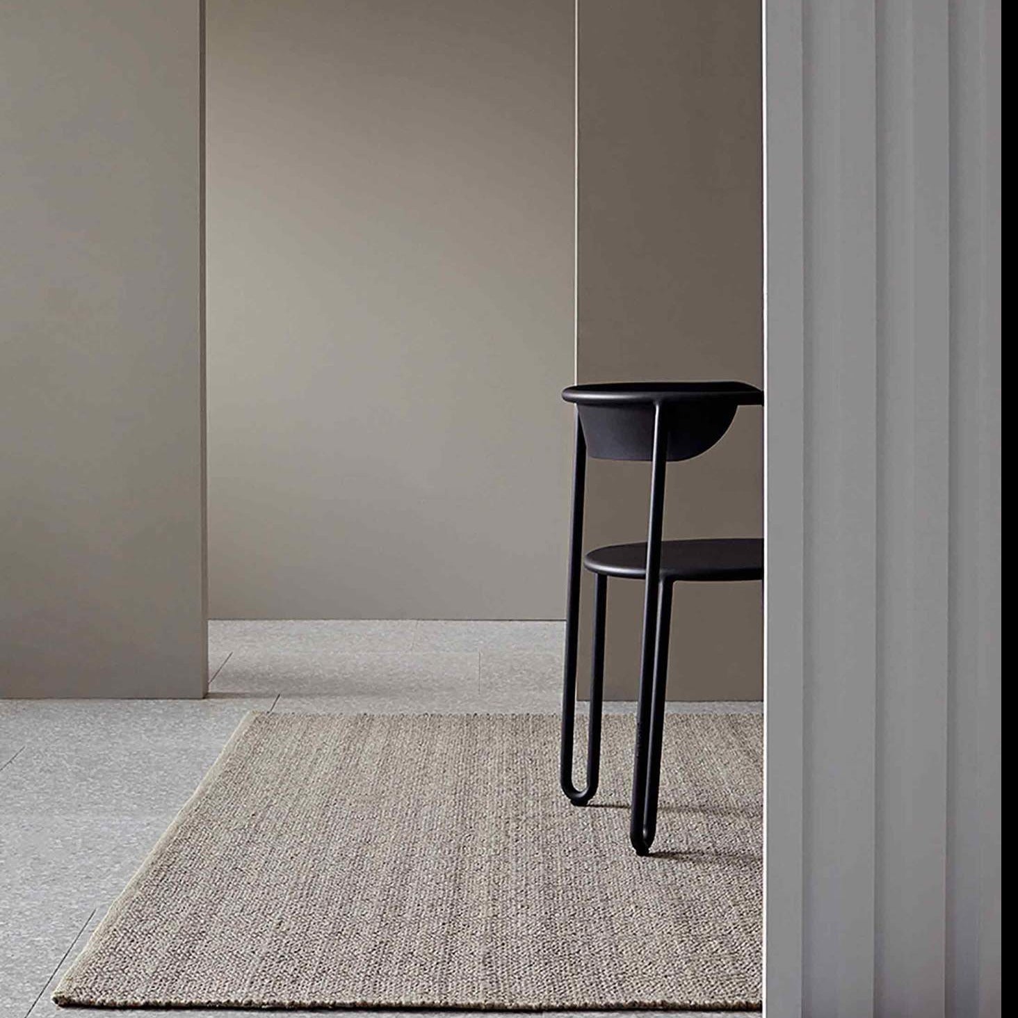 Premium Andes Floor Rug with Feather Design - 200cm x 300cm Soft Area Rug for Living Room, Bedroom & Home Decor