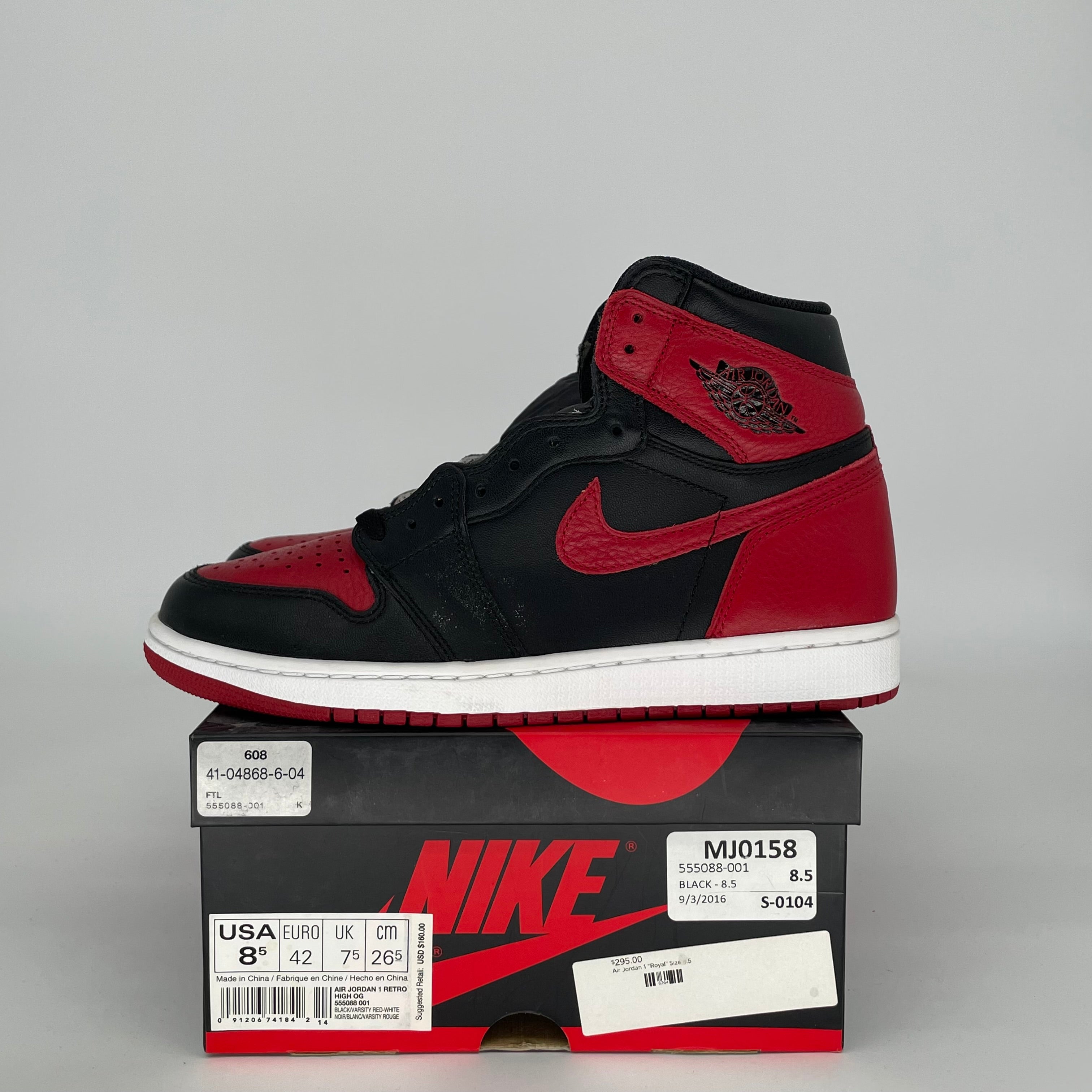 Original Air Jordan 1 Retro High OG 'Bred' Men's Basketball Shoes Size 8.5 (555088-001) - Classic Black/Red Colorway for Sneaker Collectors & Streetwear Fashion