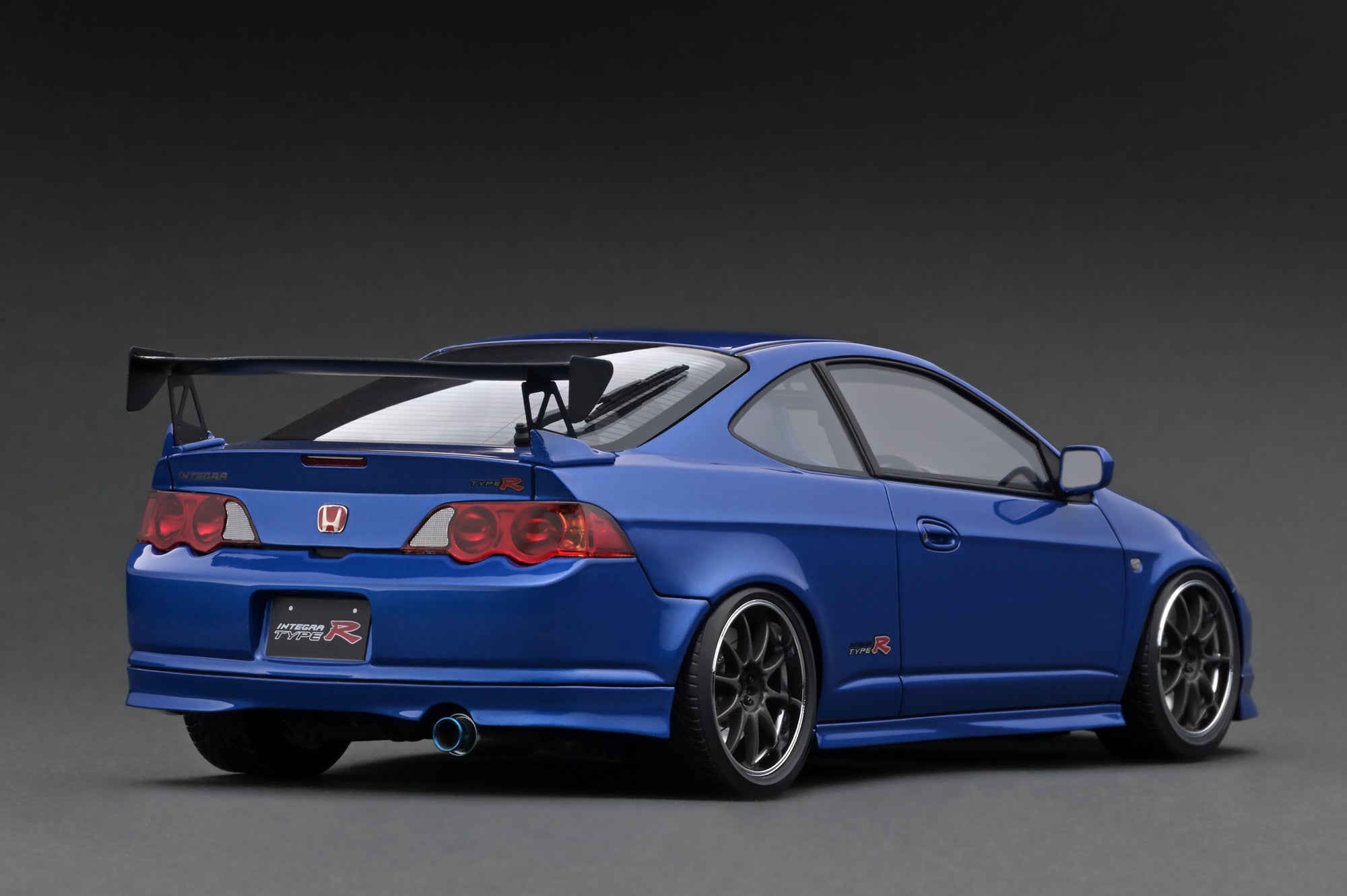 1:18 Scale Honda Integra DC5 Type R Diecast Model Car - Blue Metallic Finish - Collectible Japanese Sports Car for Display & Racing Enthusiasts