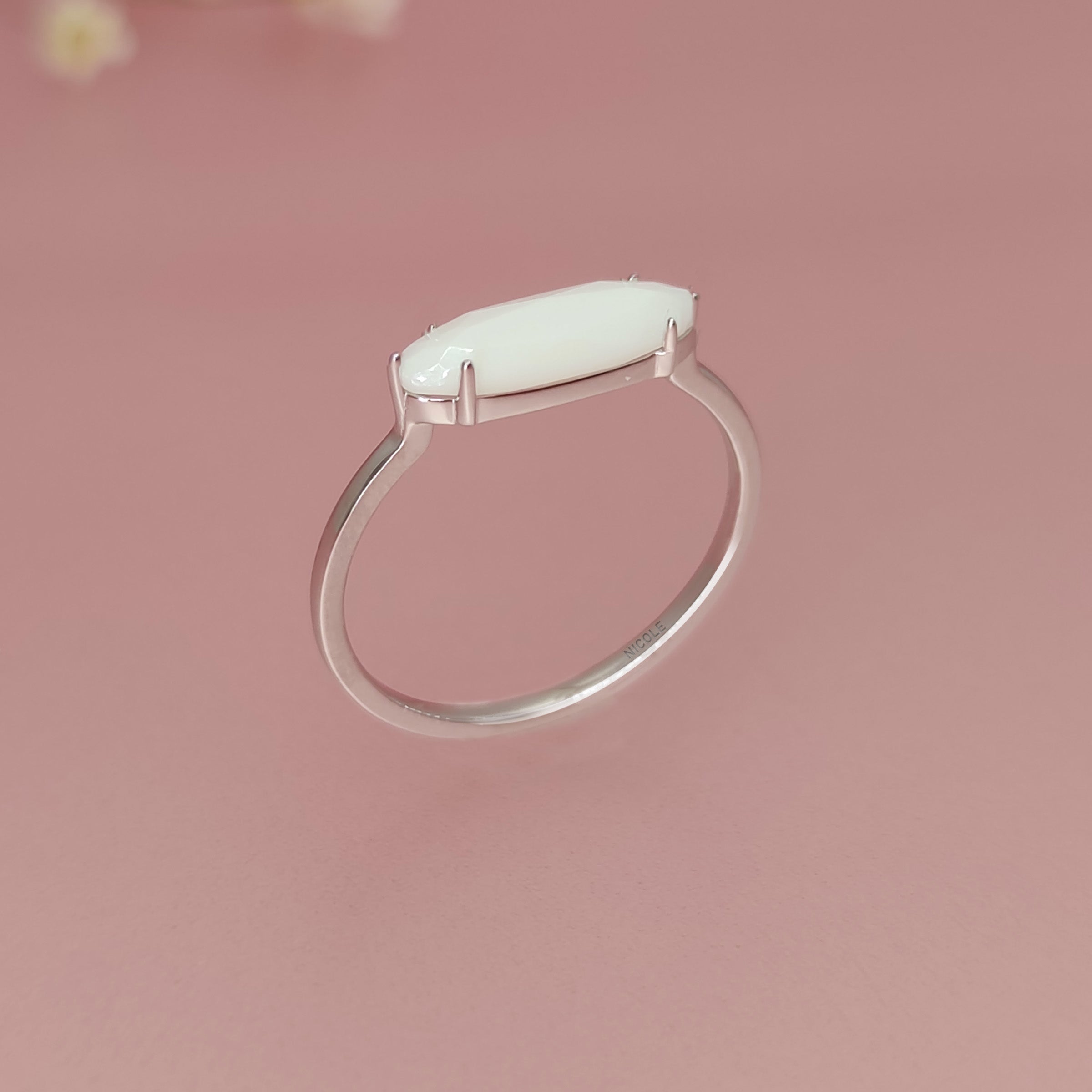 Sterling Silver Breastmilk Ring for Moms - Keepsake Jewelry to Preserve Precious Memories - Perfect for Nursing Mothers, Breastfeeding Gifts & Postpartum Recovery