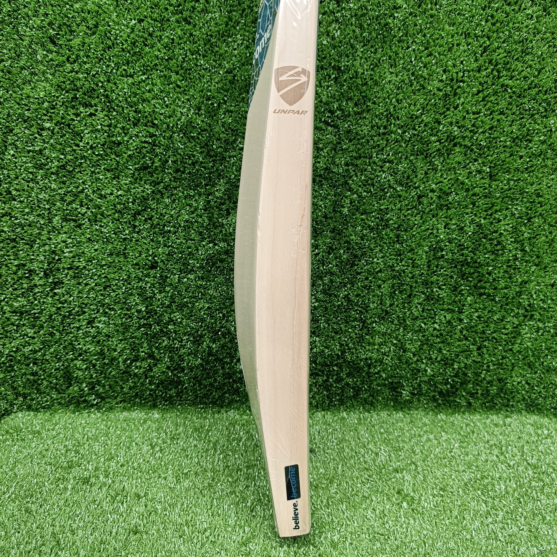 Premium SG King Cobra English Willow Cricket Bat - Handcrafted for Power & Performance - Perfect for Professional Matches & Training Sessions