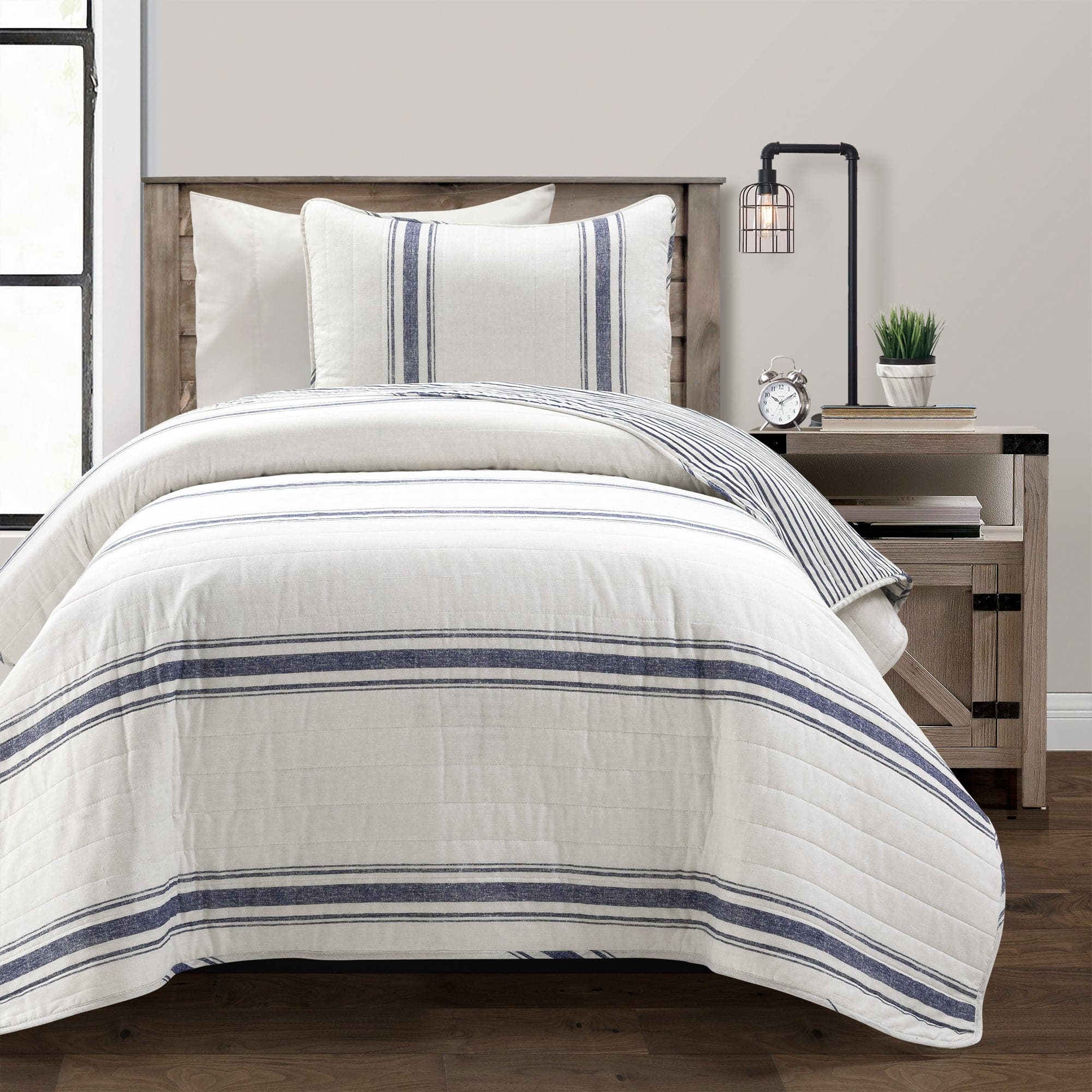 Farmhouse Stripe Reversible Cotton Quilt Set - King Size, Soft & Breathable Bedding for All Seasons - Perfect for Cozy Bedrooms, Guest Rooms & Vacation Homes