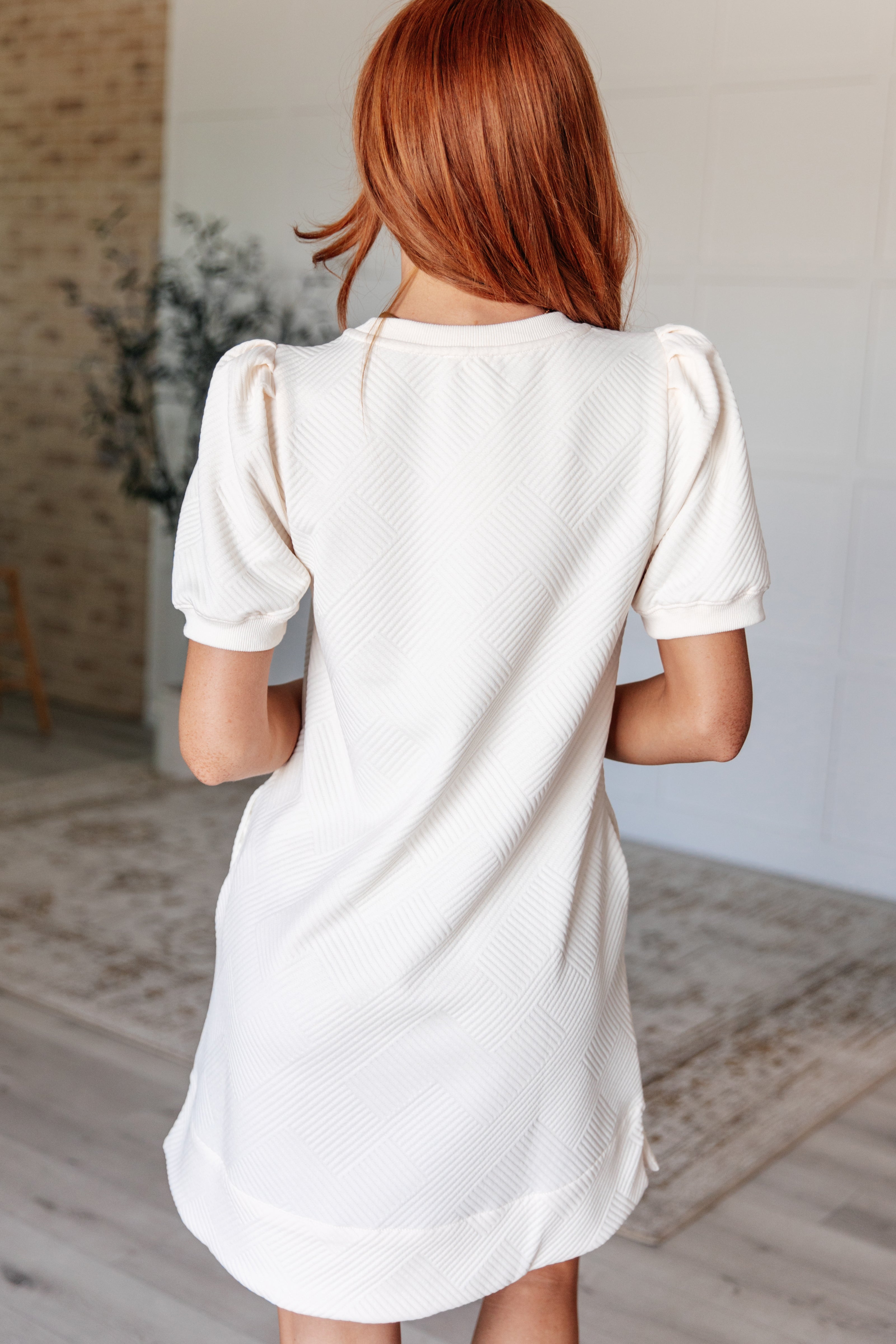 Across Town Puff Sleeve Quilted Dress for Women - Elegant Winter Fashion with Cozy Quilted Design | Perfect for Holiday Parties, Date Nights & Office Wear