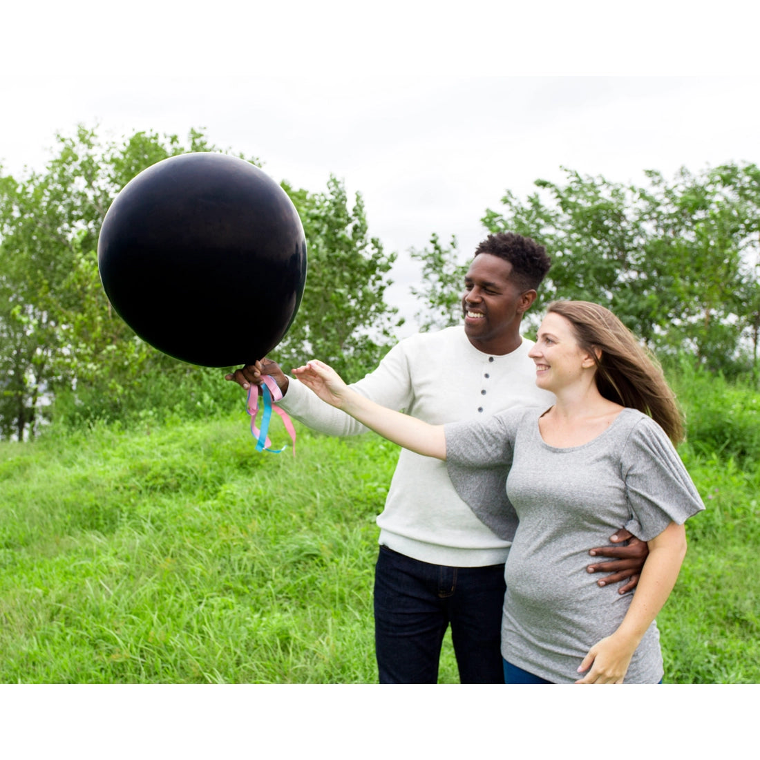 Gender Reveal Balloon Kit - Blue & Pink Confetti Balloons for Baby Shower, Gender Reveal Party Decorations - Perfect for Celebrations, Birth Announcements & Photo Backdrops