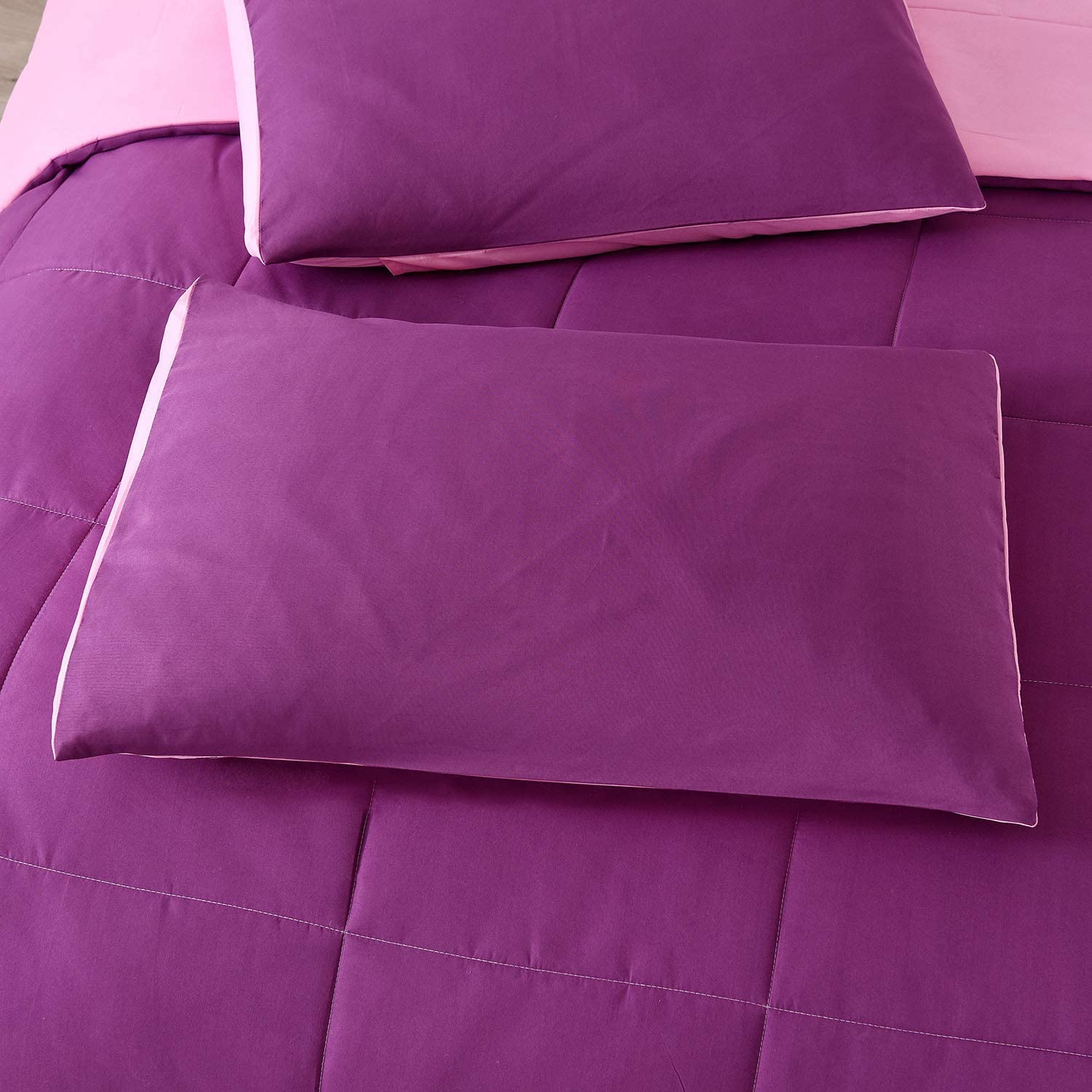 All Season Down Alternative Reversible Comforter - 100% Cotton, 500 GSM Fill, Lightweight Comforter Set (3-Piece Bed in a Bag) - King/Cal-King Size, Purple & Pink - Perfect for Master Bedrooms, Guest Rooms & Cozy Home Decor