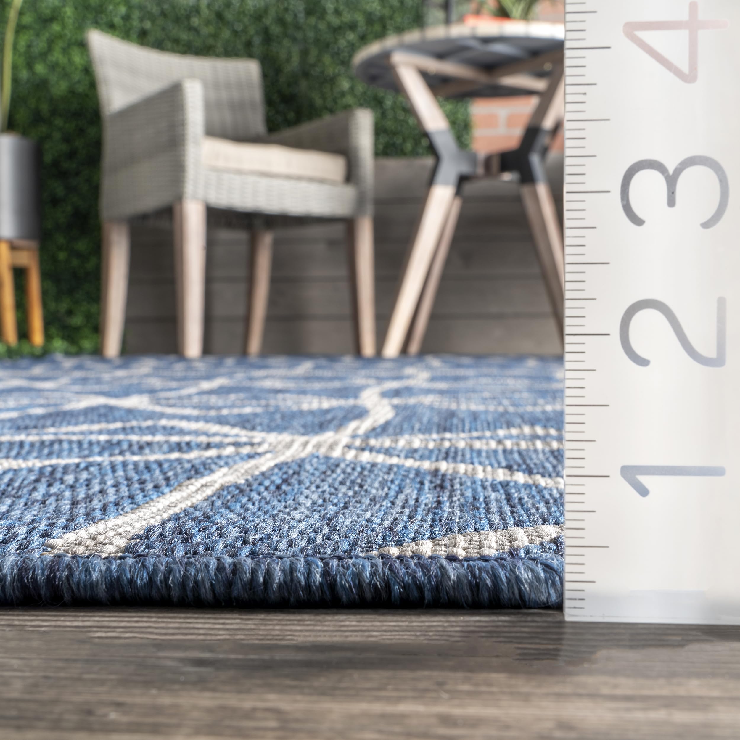 nuLOOM 4' x 6' Outdoor Performance Area Rug - Stain & Weather Resistant, High Traffic Patio & Balcony Rug in Saunders Blue | Perfect for Outdoor Living Spaces, Decks & Poolside Areas