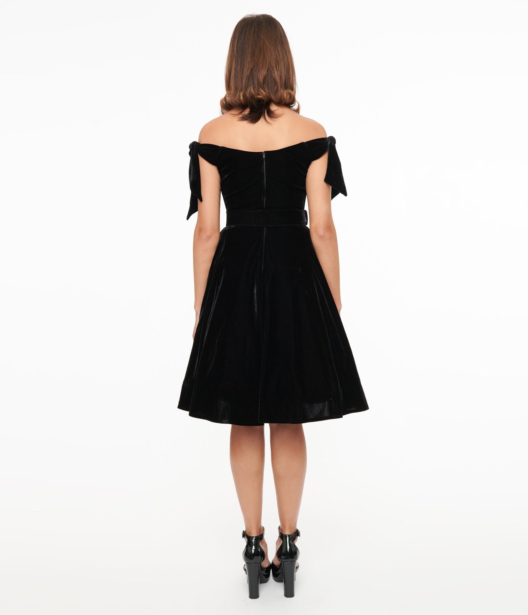 Vintage 1960s Black Velvet Off-Shoulder Swing Dress - Retro Cocktail Party & Formal Evening Gown for Women