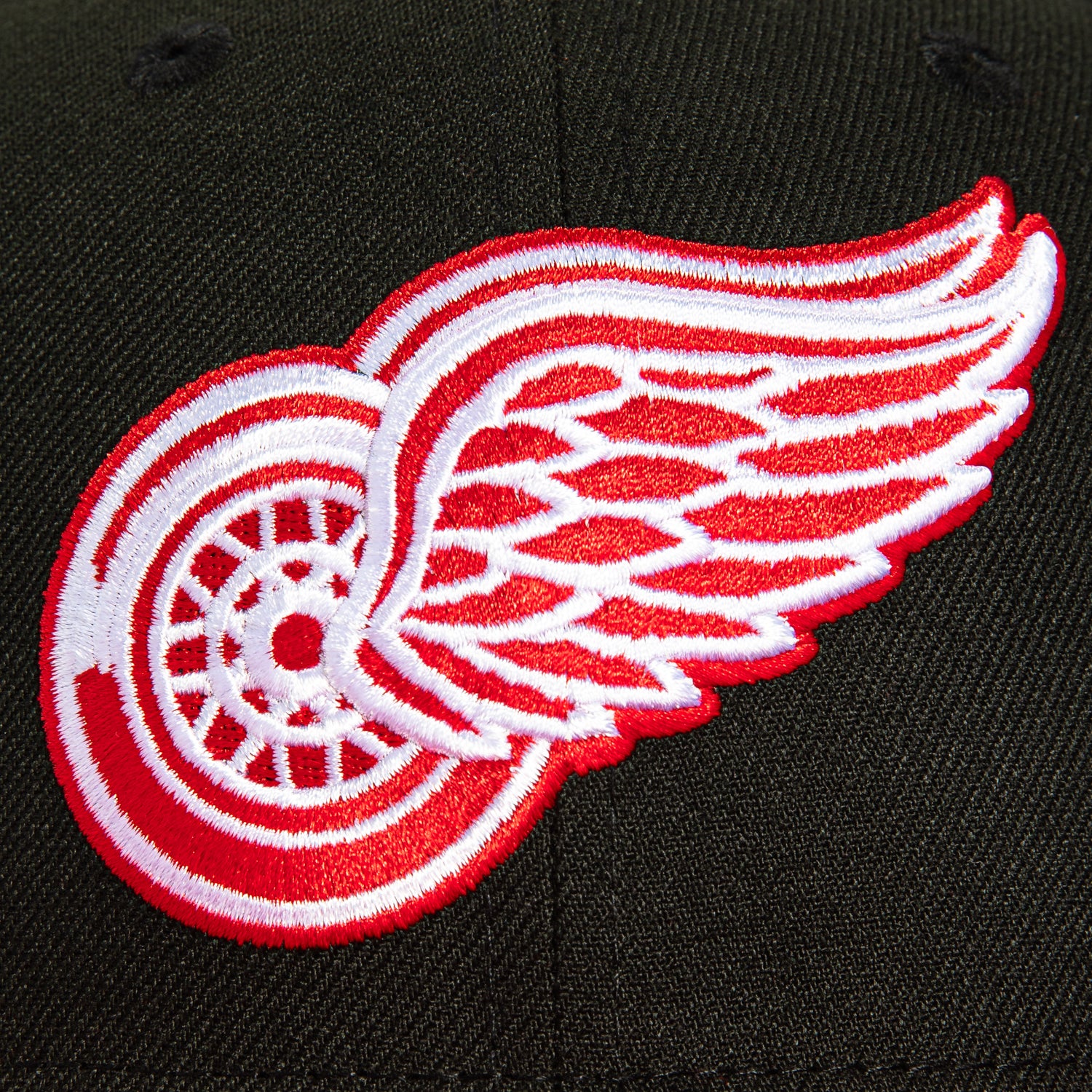New Era 59Fifty Detroit Red Wings Snapback Hat - Black & Red Adjustable Baseball Cap for Men & Women - Perfect for Sports Fans, Streetwear & Casual Outfits