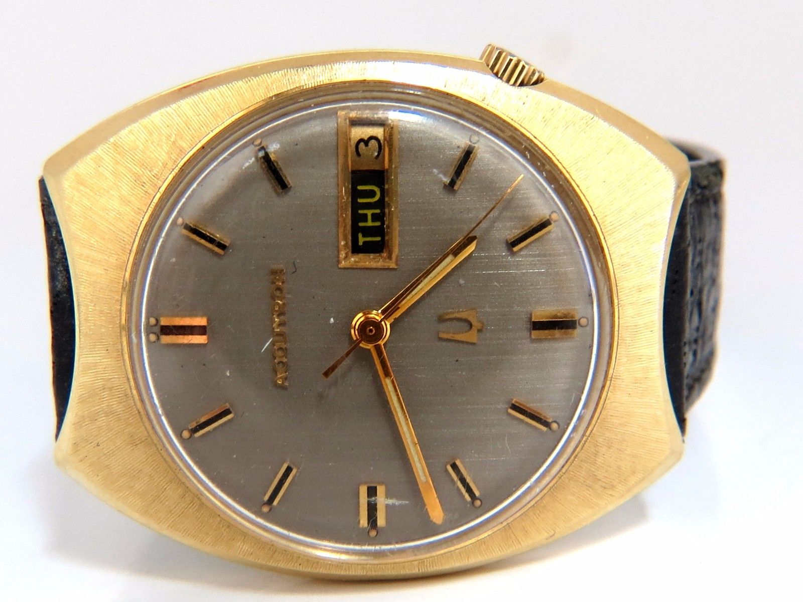 Bulova Accutron Men's 14K Gold Watch - Luxury Dress Watch for Business, Formal Events & Special Occasions