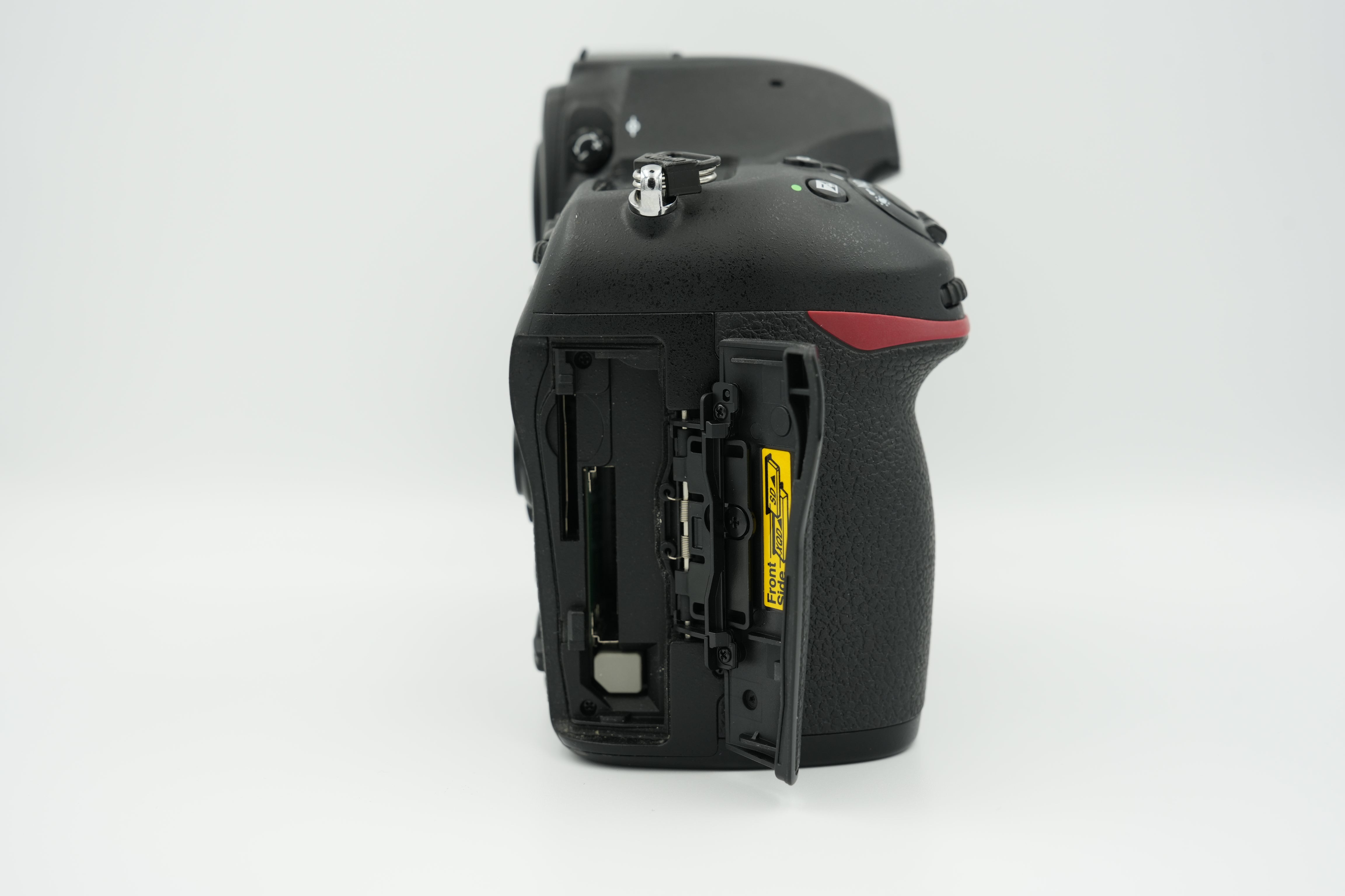 Refurbished Nikon D850 DSLR Camera Body - Professional Photography, Videography & Travel Shoots - High Resolution 45.7MP, 4K Video, Tilting Touchscreen
