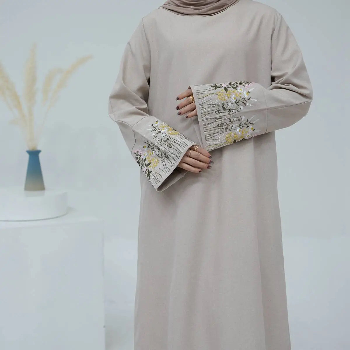 Elegant Floral Embroidery Abaya Dress for Women - Modest Islamic Fashion for Prayer, Eid & Special Occasions