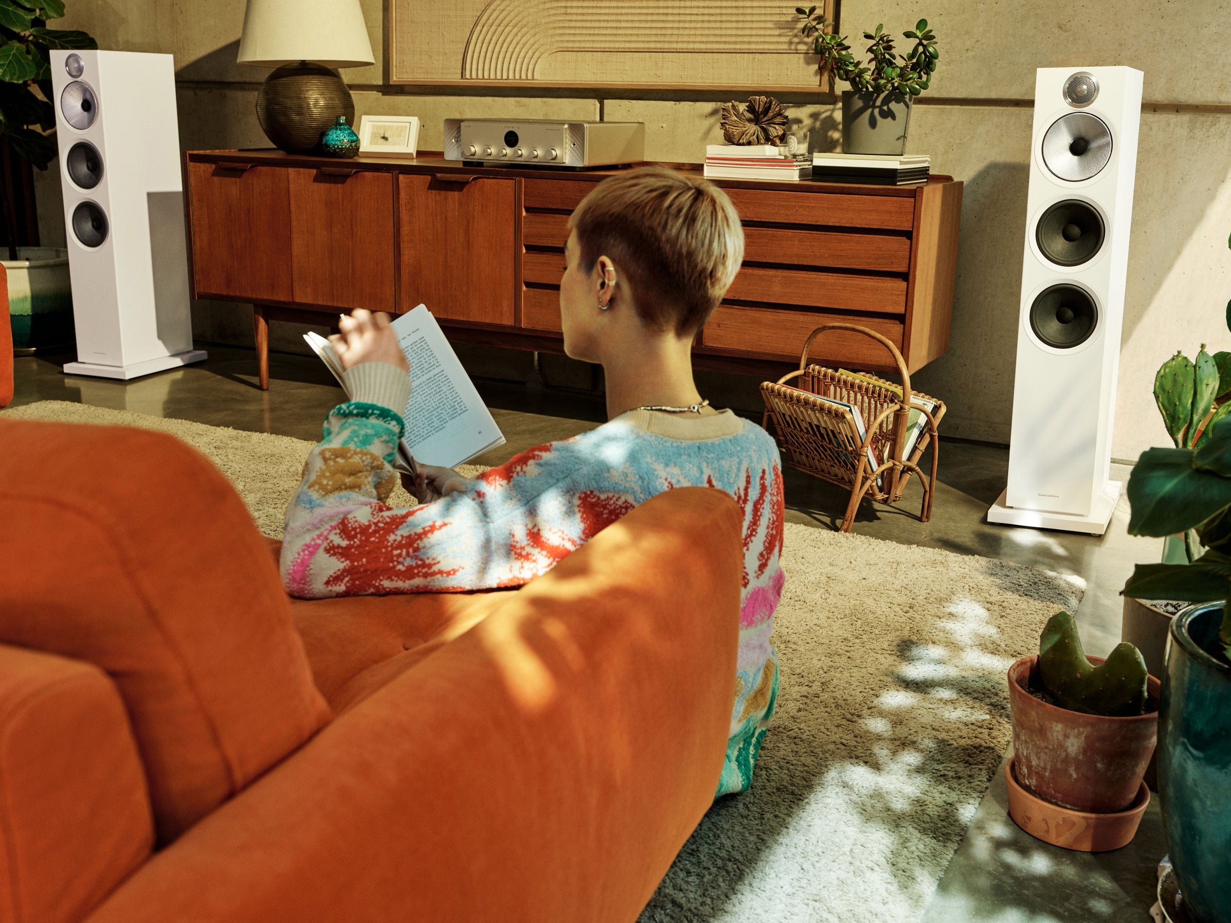 Bowers & Wilkins 603 S3 Bookshelf Speakers (Pair) - Premium HiFi Audio for Home Theater & Music Listening