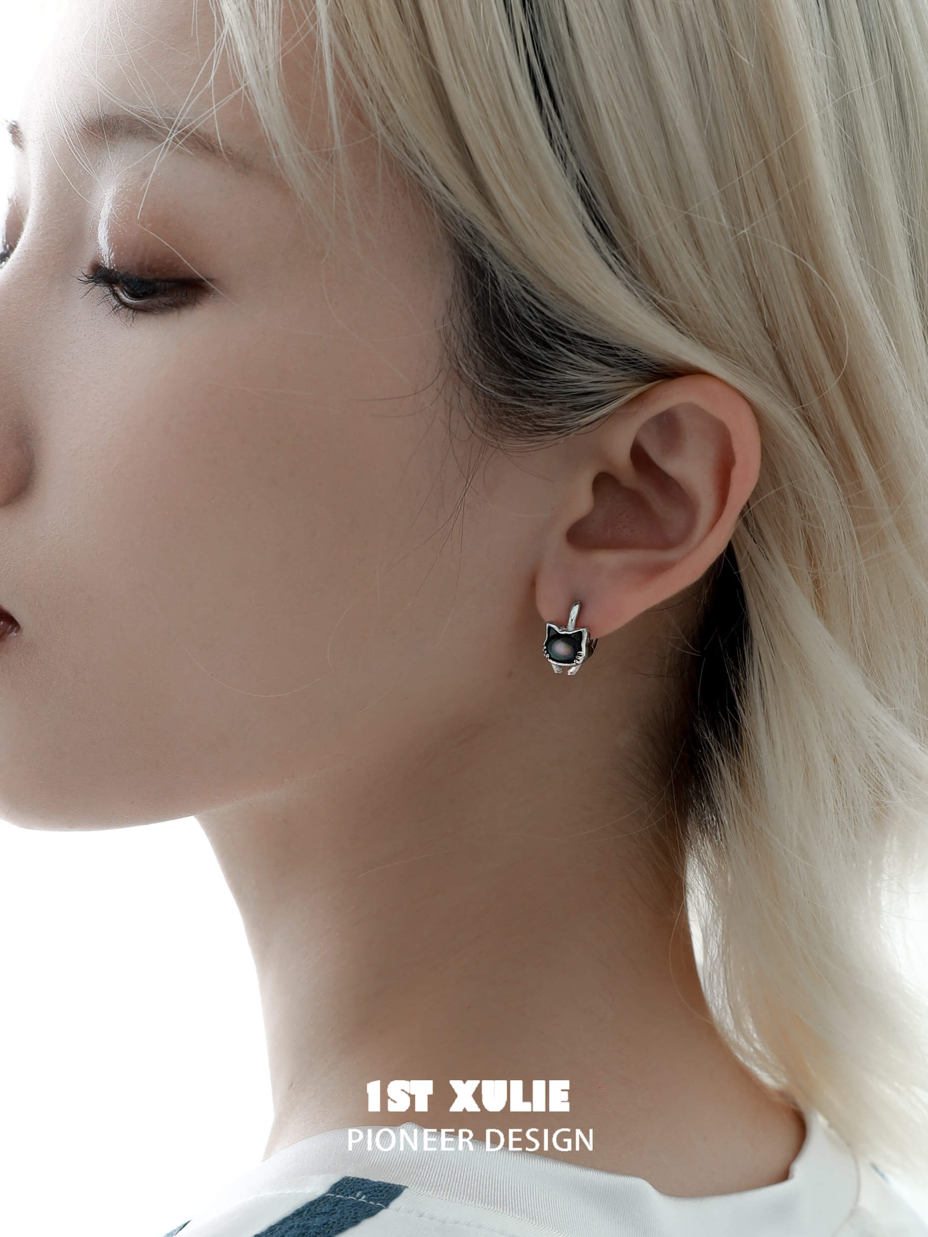 S925 Sterling Silver 18K Platinum Plated Black & Gray Cat Earrings - Elegant Kitty Jewelry for Women | Perfect Gift for Cat Lovers, Birthday, Anniversary & Everyday Wear