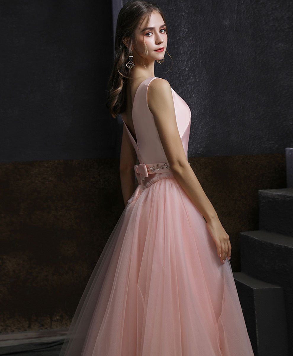 Elegant A-Line Round Neck Tulle Short Pink Prom Dress & Bridesmaid Gown - Perfect for Homecoming, Quinceañera, and Formal Events