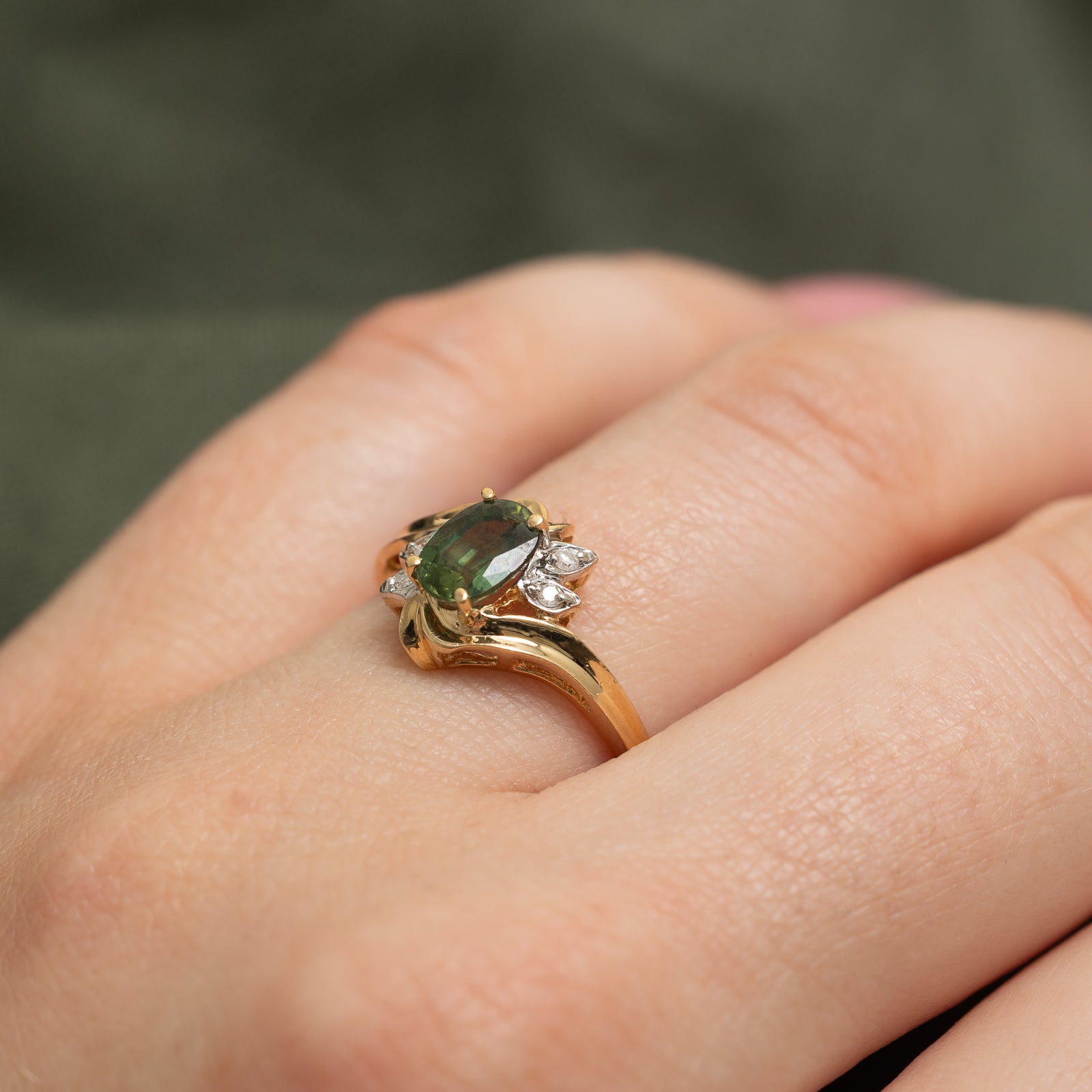 Exquisite 0.90ct Green Sapphire & Diamond Bypass Ring | Size 7 | 0.03ct Diamond Accents | Elegant Wedding, Engagement & Anniversary Jewelry Gift for Women